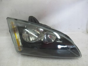 PRAVE PREDNE SVETLO FORD FOCUS MK2 II 2 04- PRAVE PREDNE SVETLO FORD FOCUS MK2 II 2 04-