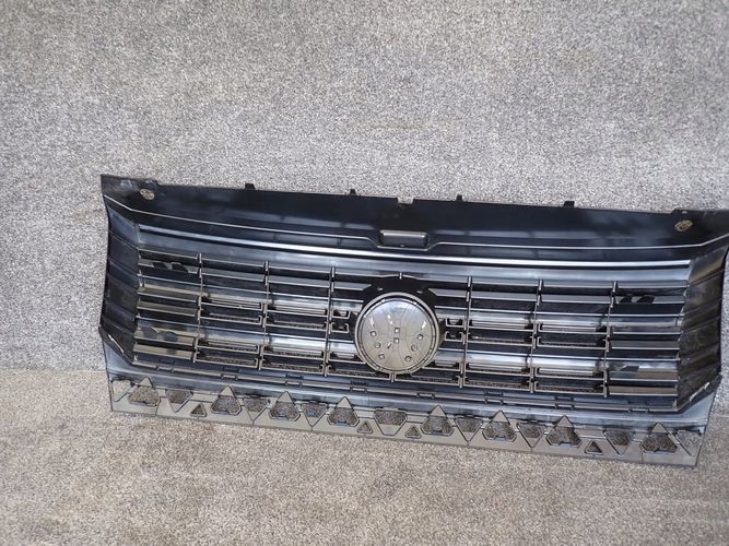 VW CRAFTER II 17- MRIEZKA LISTA 7C0853653