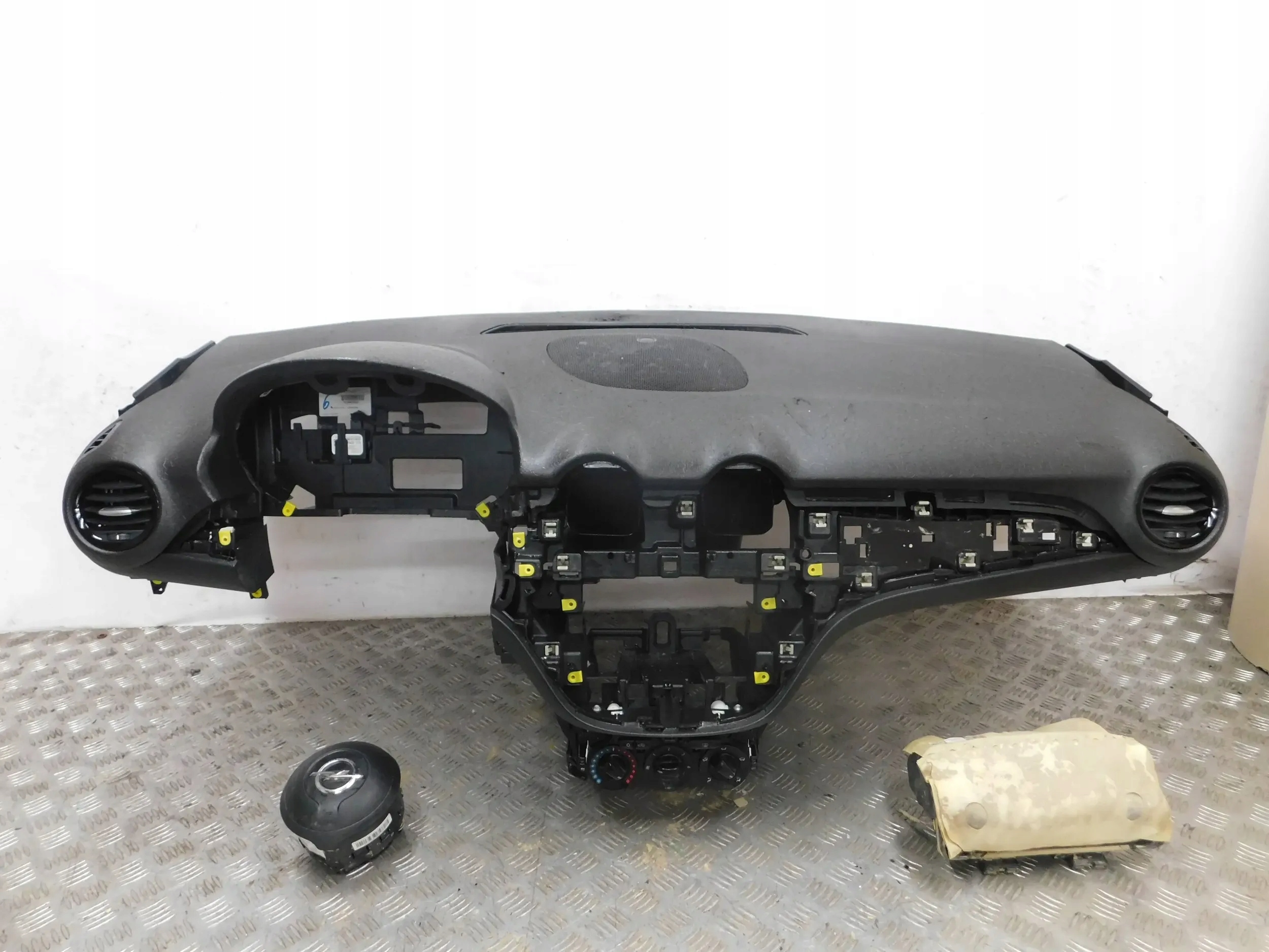 PRÍSTROJOVÁ DOSKA AIRBAG OPEL ADAM