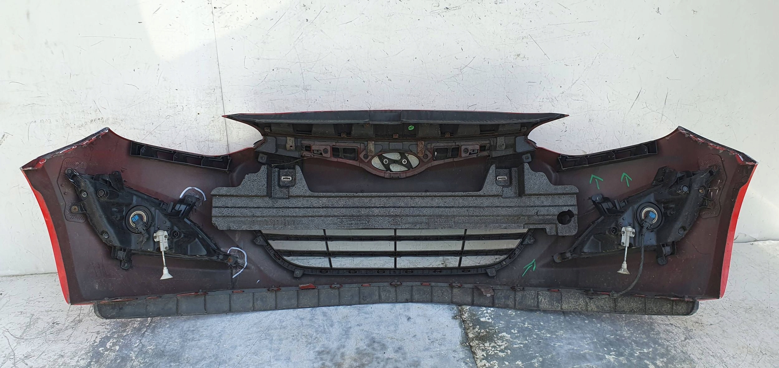 Hyundai i20 1 LIFT 012-014 PREDNÝ NÁRAZNÍK 86511-1J500