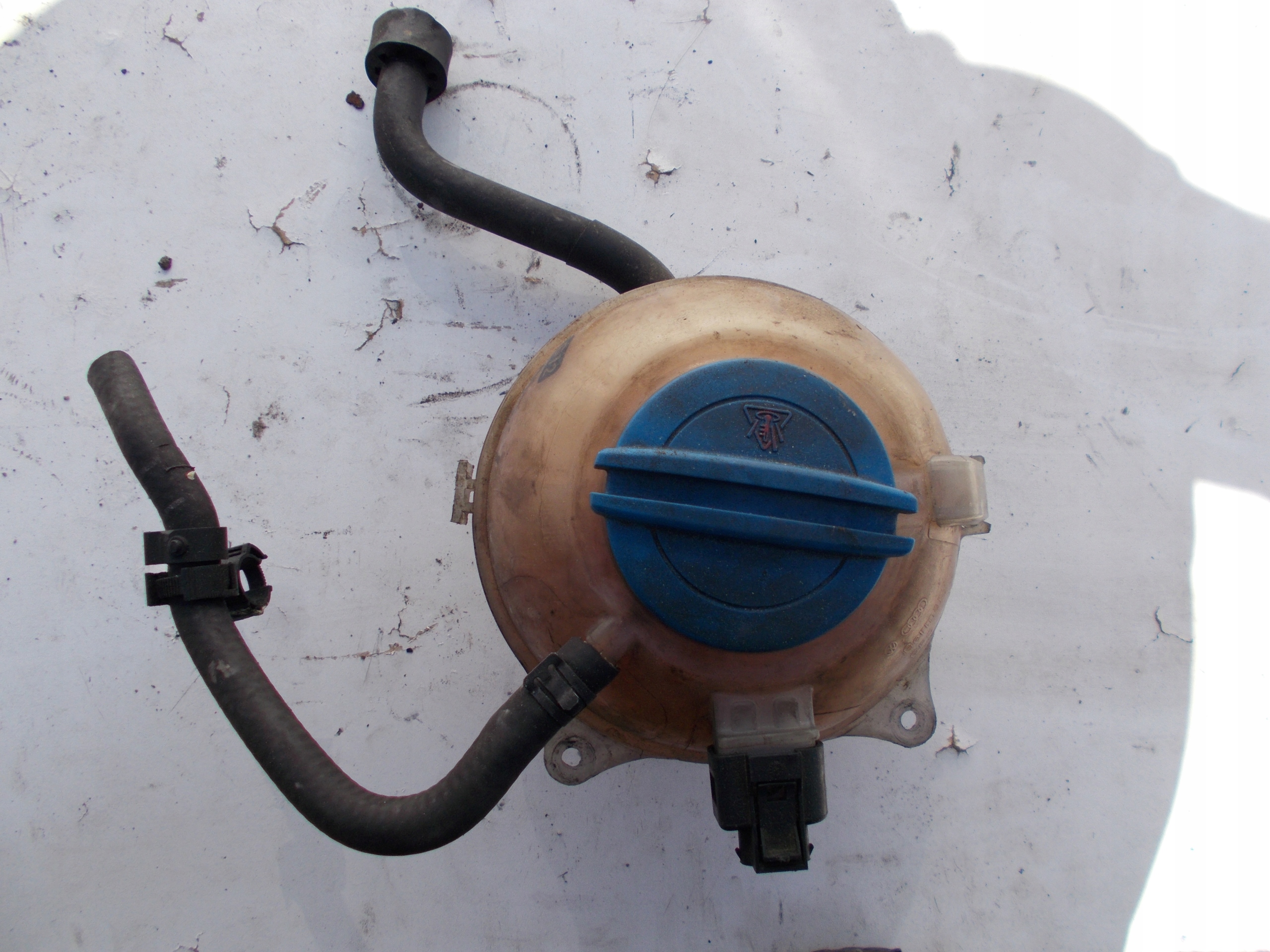 VYROVNÁVACIA NÁDOBKA SKODA RAPID 1.6 TDI