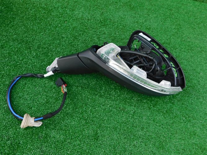 VW GOLF VIII ĽAVÉ ZRKADLO 11 PIN + KAMERA