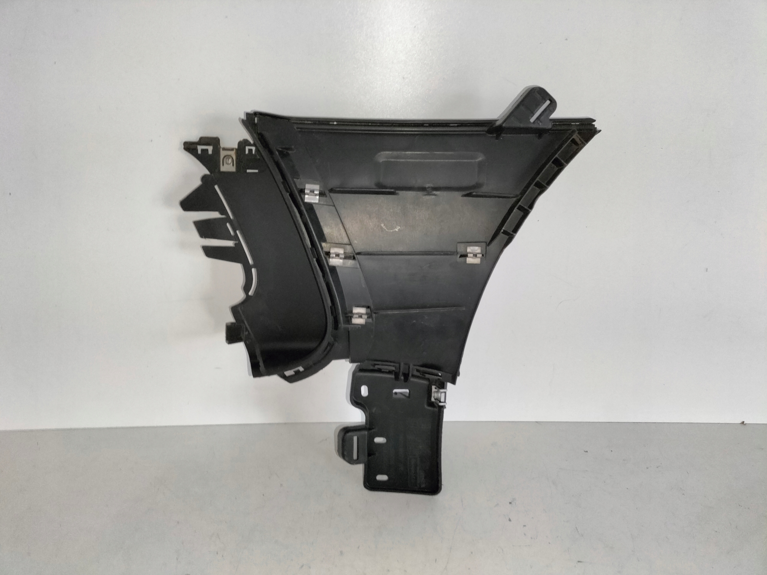 PRÍVOD NASAVANIE VZDUCHU NÁRAZNÍKA PREDNÝ LAVY CITROEN DS5 11-