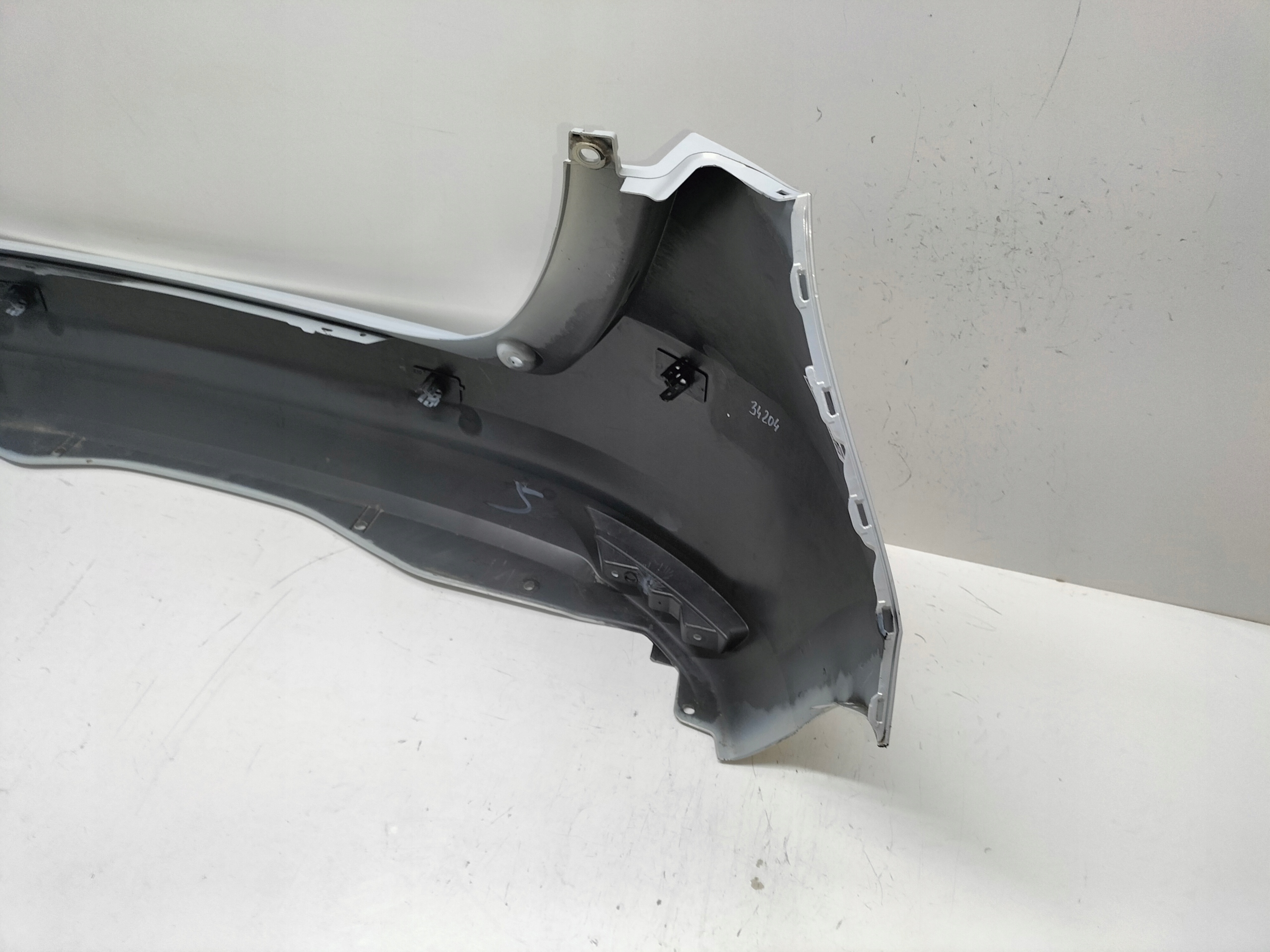 ZADNÝ NÁRAZNÍK HONDA JAZZ V 20-