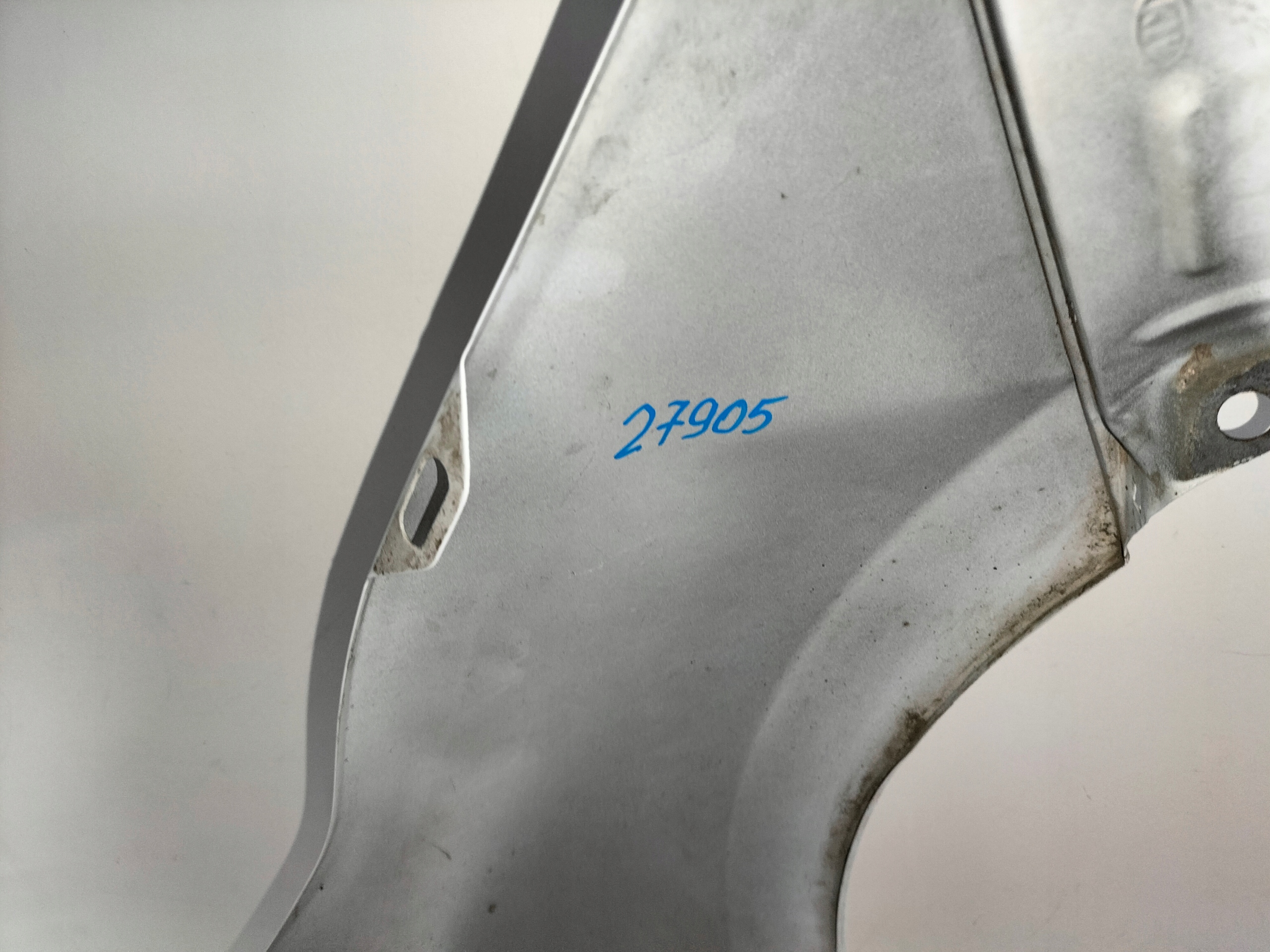 ĽAVÝ PREDNÝ BLATNÍK KIA CEED II 12-15