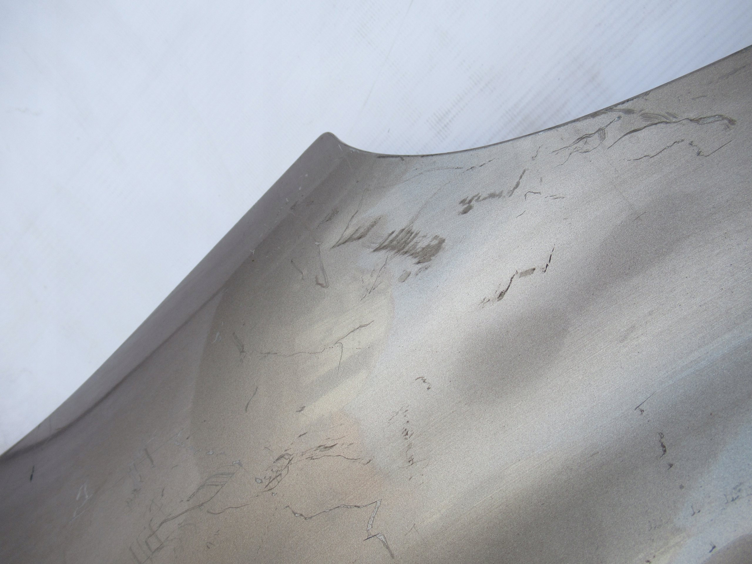 PRAVÝ PREDNÝ BLATNÍK NISSAN MICRA K12