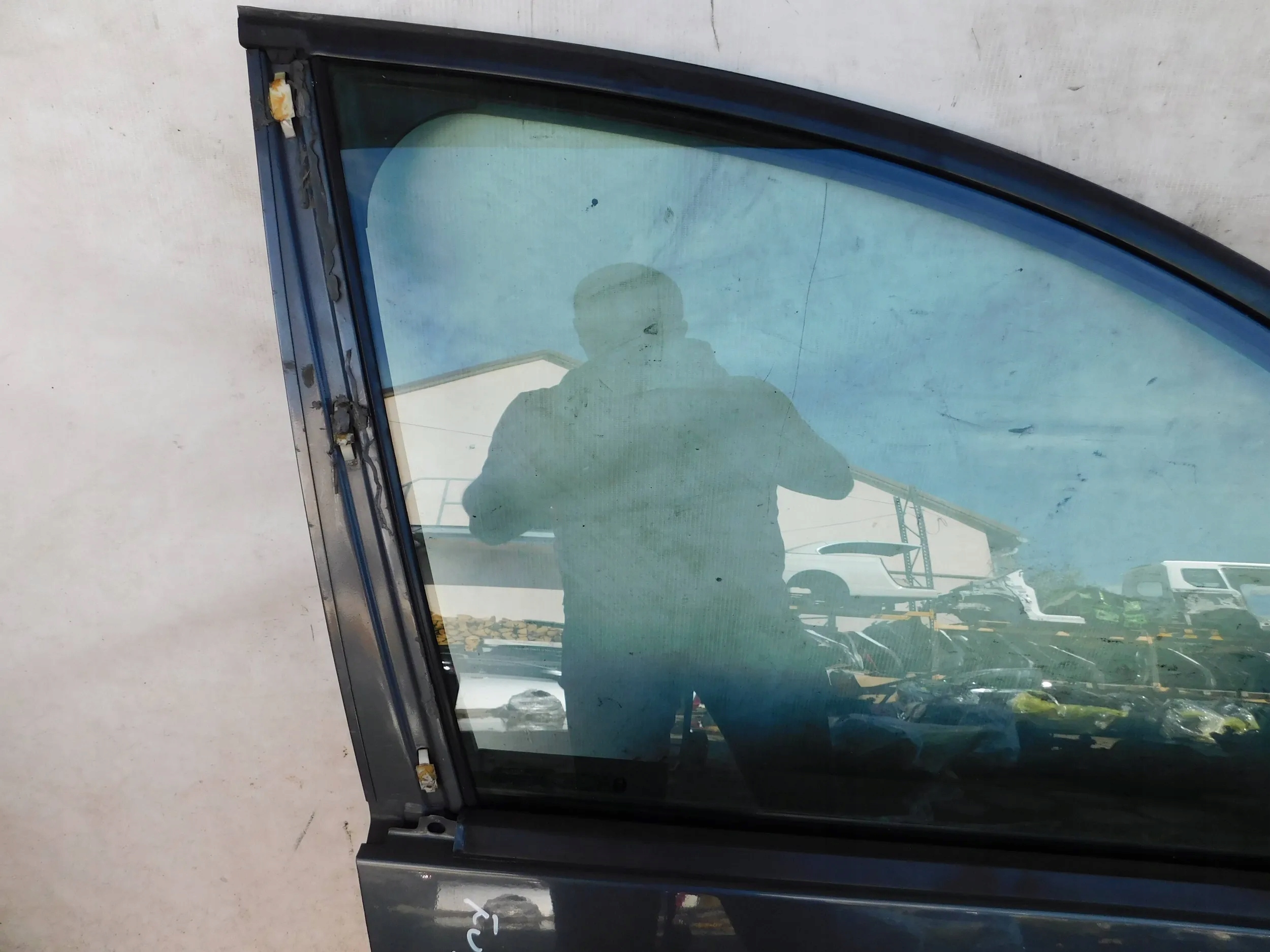 PRAVE PREDNE DVERE FORD FUSION