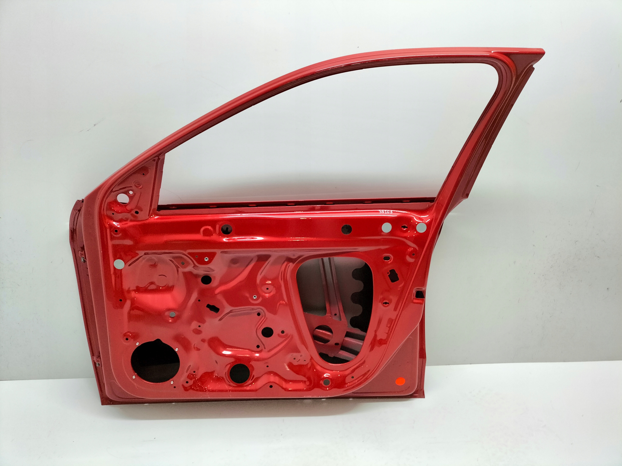PRAVE PREDNE DVERE SKODA SCALA 19-