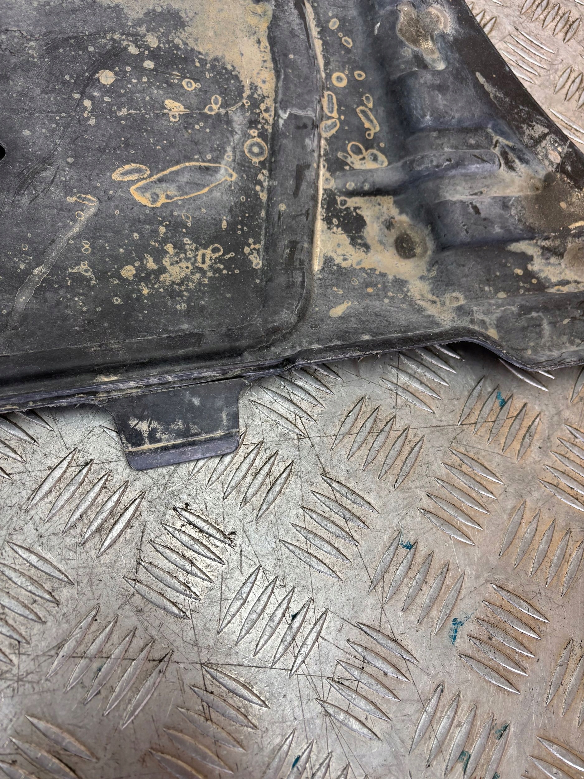 KRYT SPODNA MOTORA VW GOLF VII 5Q0825236