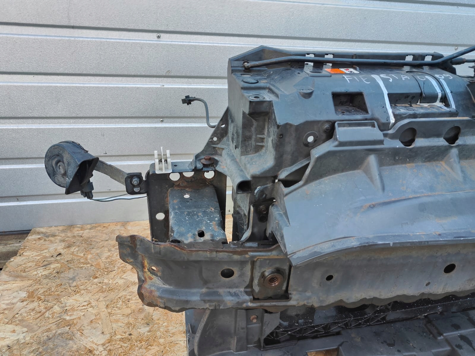 Ford Fiesta 08-12 1.4 diesel PREDNÉ ČELO VÝSTUHA CHLADIČ
