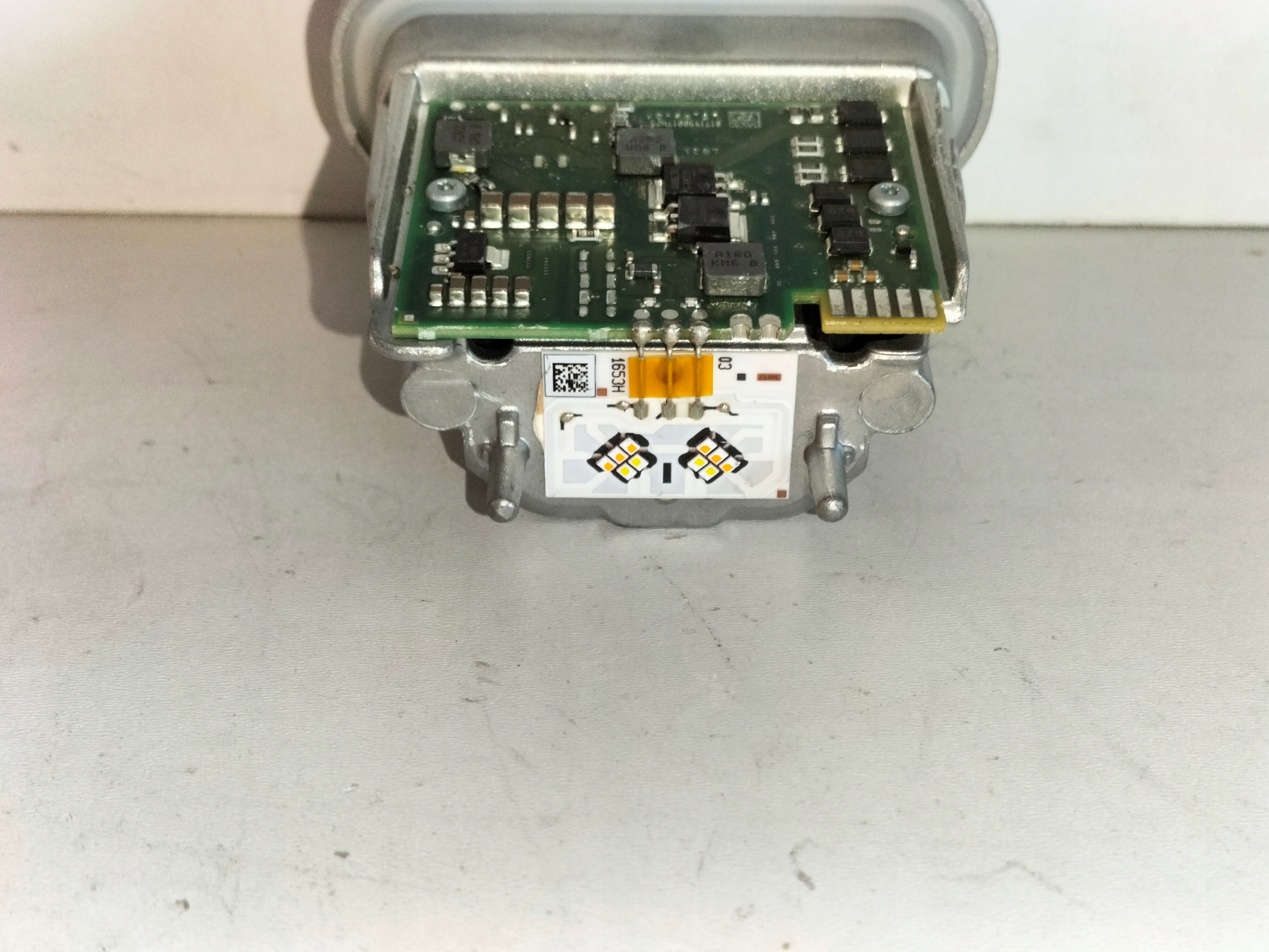 MENIČ NAPÄTIA MODUL SVETIEL LED OPEL ASTRA V K 15-