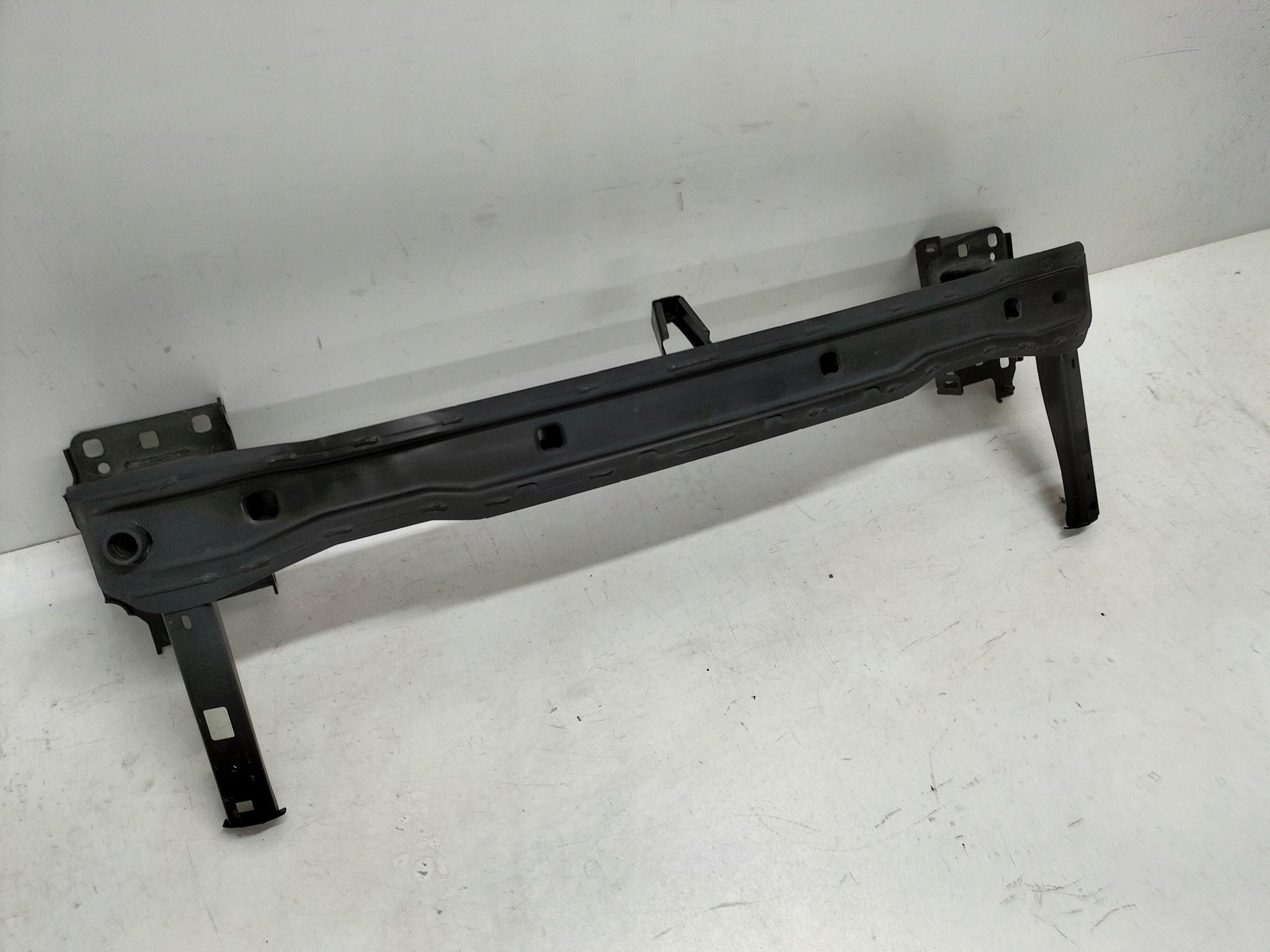 VYSTUHA PREDNEHO NARAZNIKA SKODA OCTAVIA 4 IV 19-