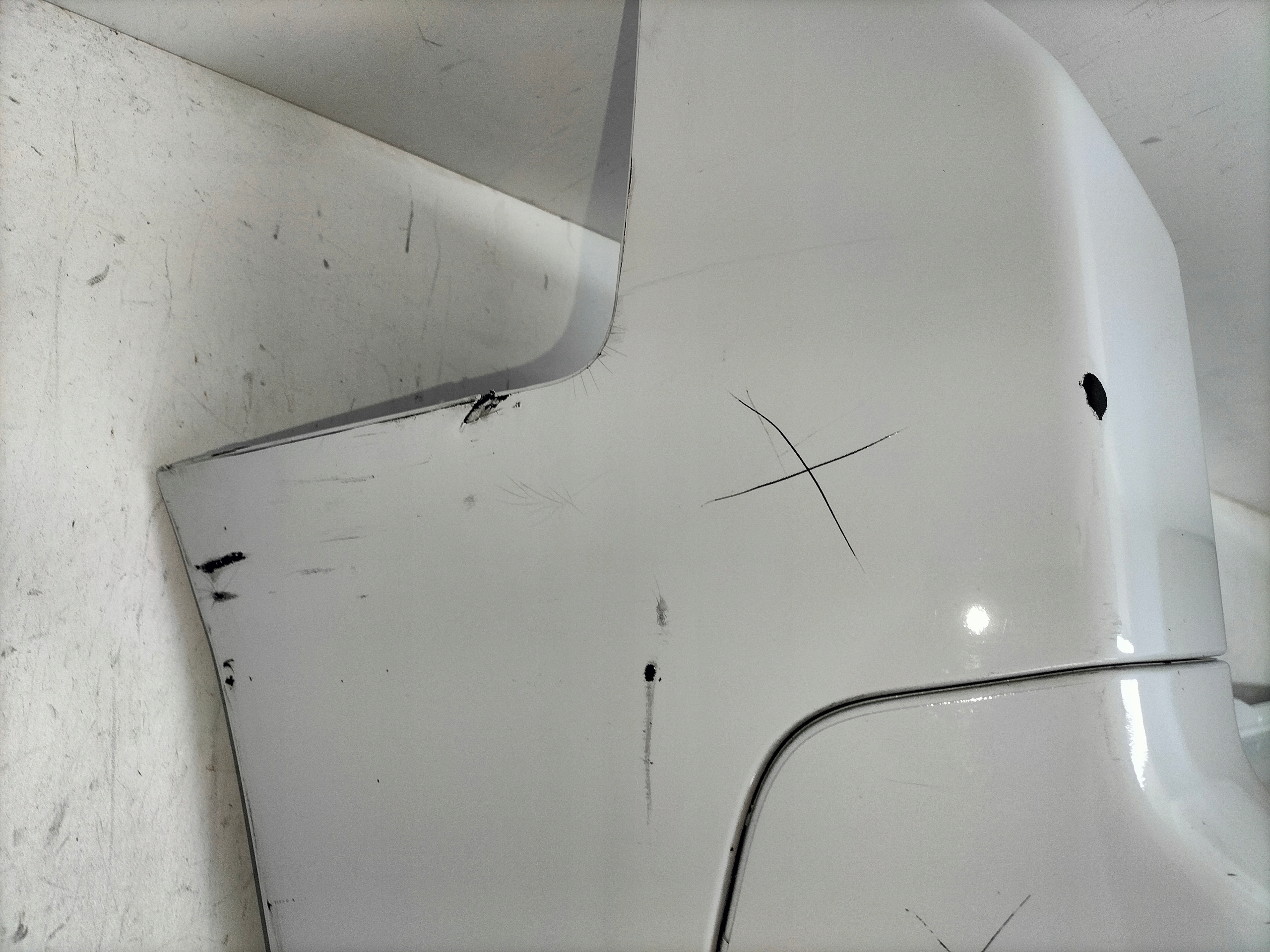 ZADNÝ NÁRAZNÍK CITROEN BERLINGO PARTNER IV 18- RIFTER 18-