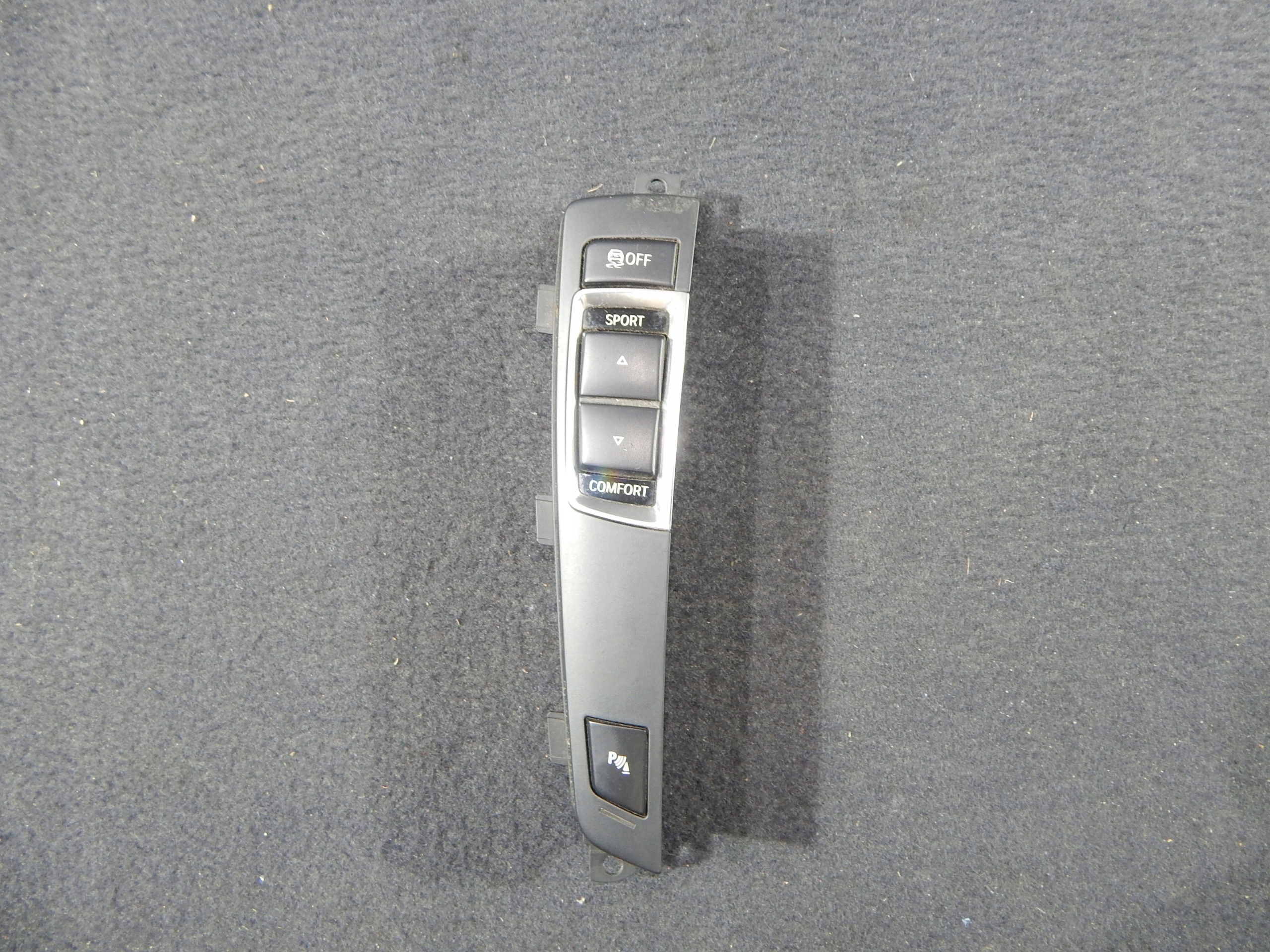 BMW F10 F11 OVLÁDACÍ PANEL PODVOZKU