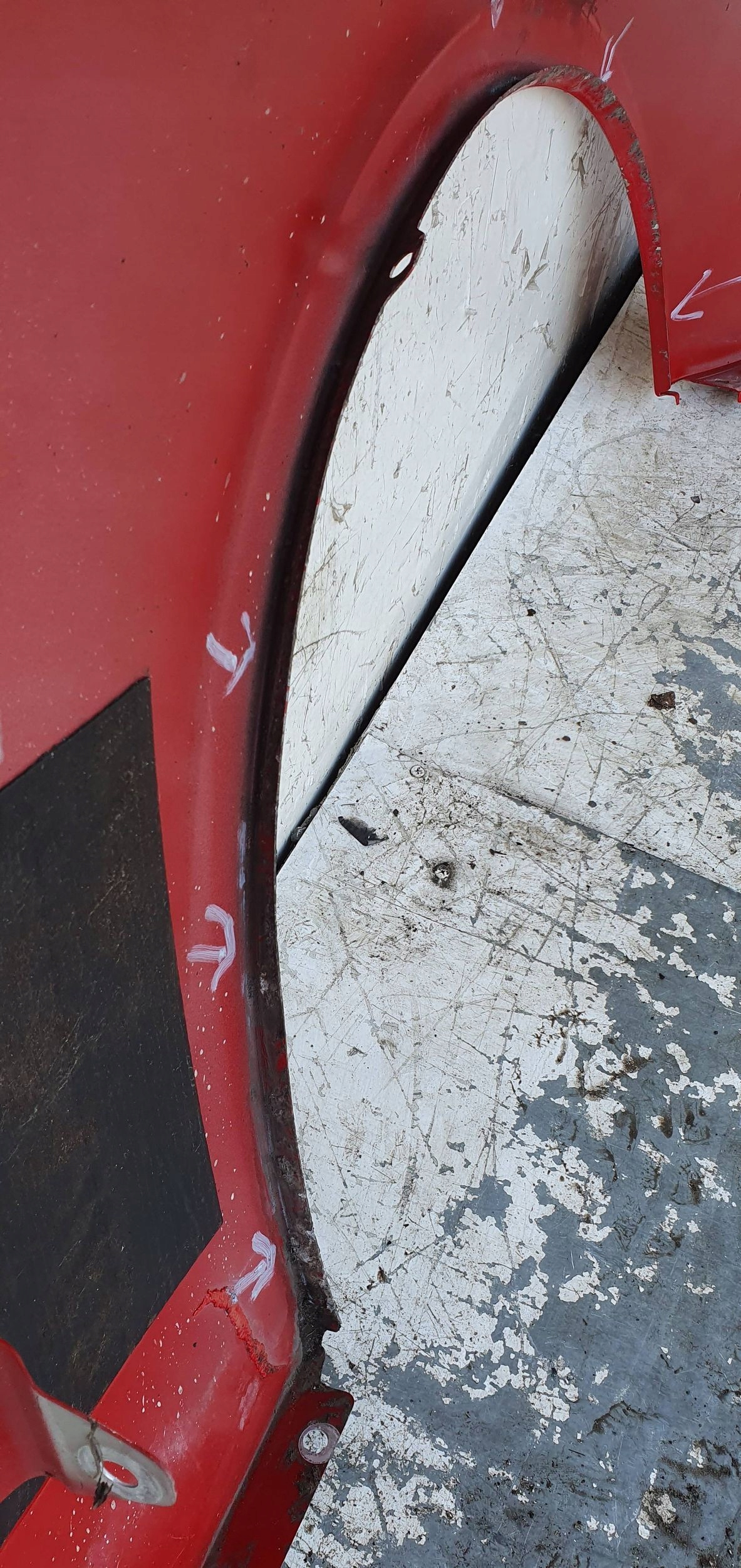 Audi A5 8T ĽAVÝ PREDNÝ BLATNÍK