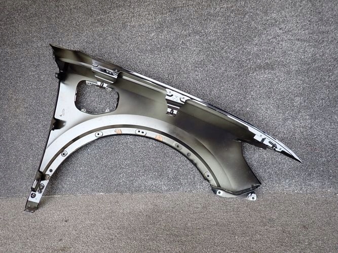 AUDI Q3 83A PLUG IN HYBRID 18- ĽAVÝ PREDNÝ BLATNÍK