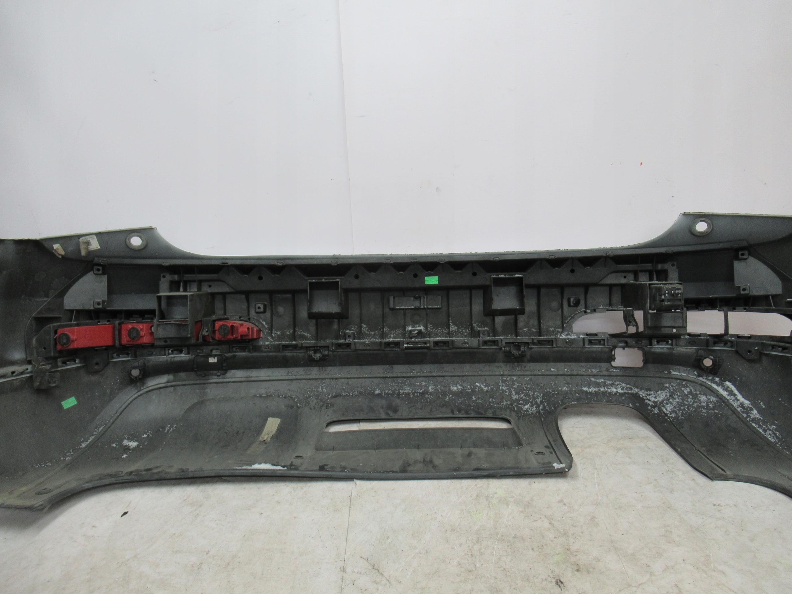 ZADNÝ NÁRAZNÍK AUDI Q3 8U0807521