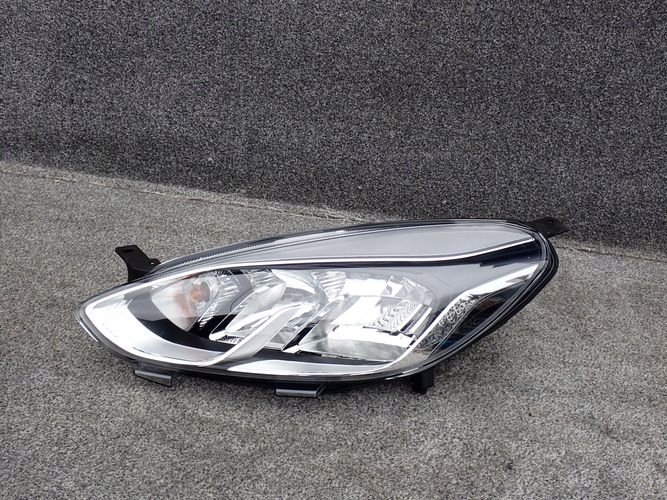 FORD FIESTA MK8 VIII LAVE PREDNE SVETLO nie LED