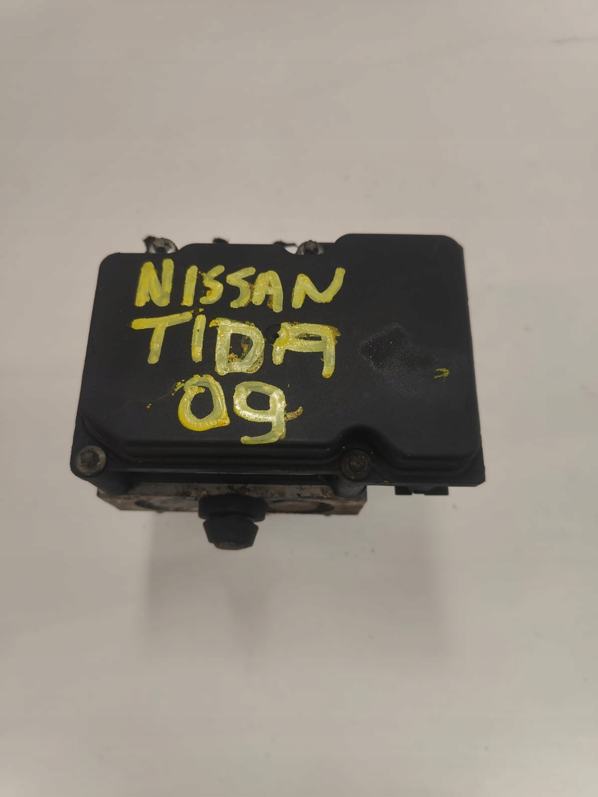 Nissan tiida 47660EM10A RIADIACA JEDNOTKA KOCKA ABS