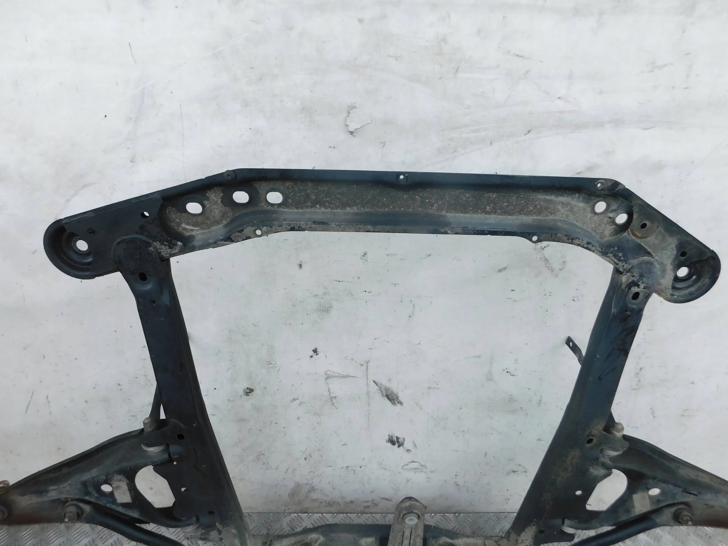 NÁPRAVA NÁPRAVNICA DACIA LOGAN I