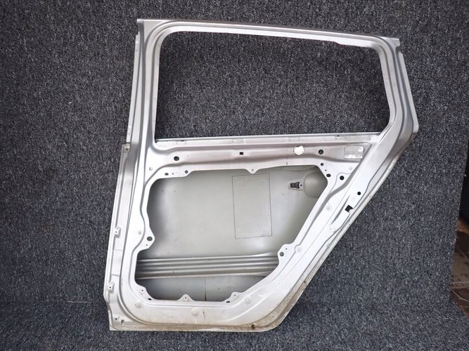 VOLVO V60 KOMBI 10- PRAVE ZADNE DVERE