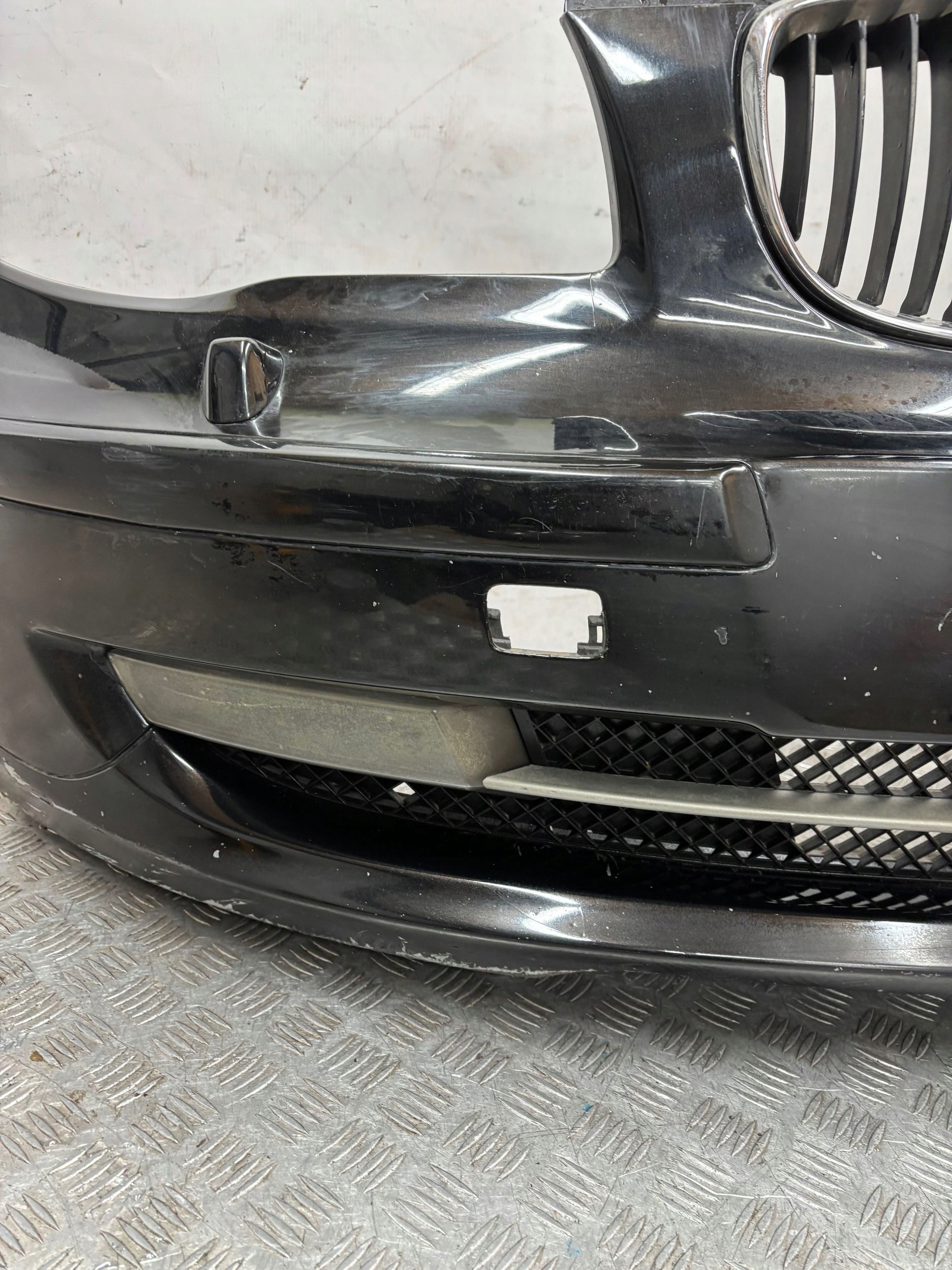 PREDNÝ NÁRAZNÍK BMW 1 E87 LIFT 07-