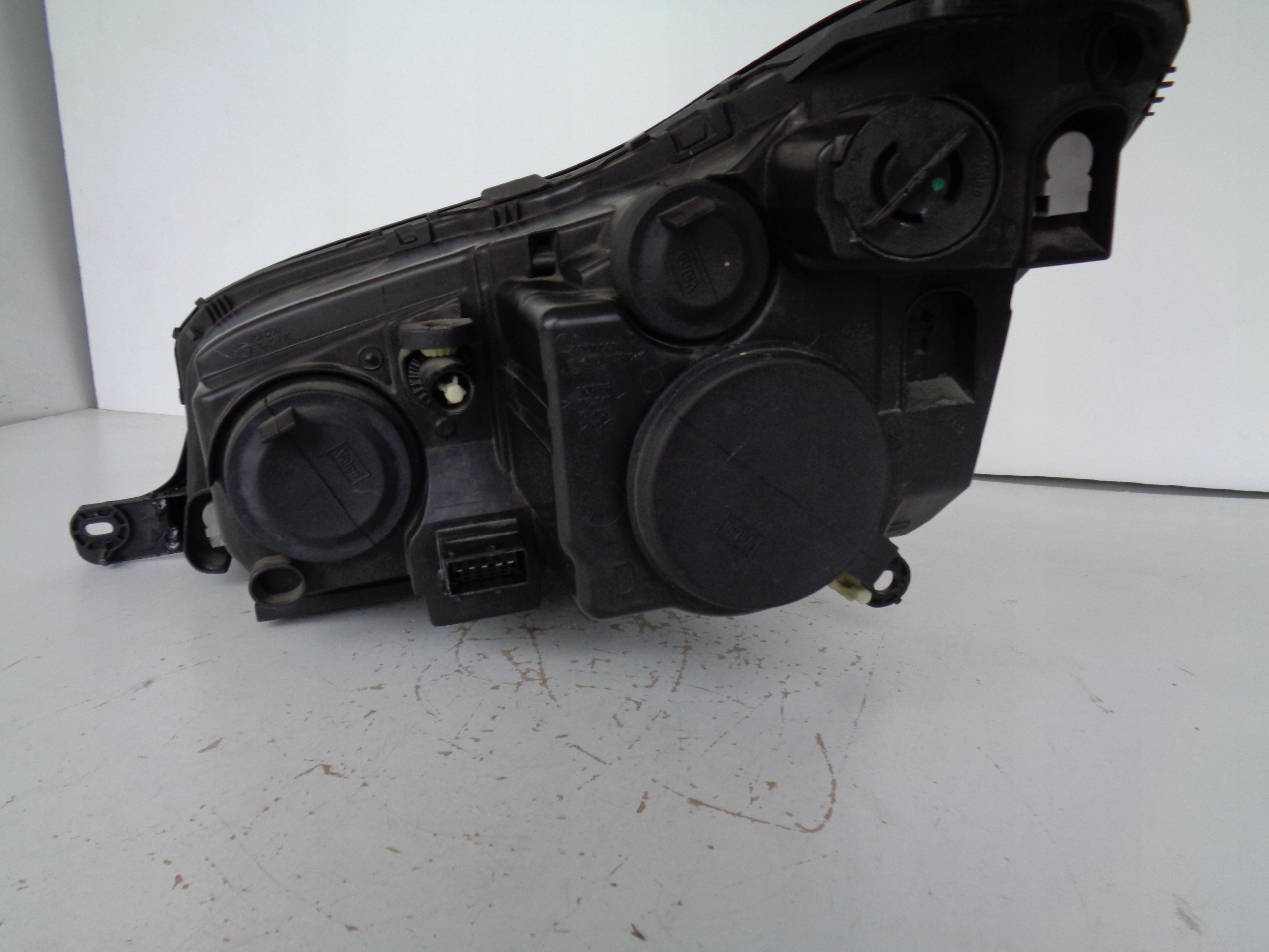PRAVE PREDNE SVETLO CITROEN C5 04-08 LIFT
