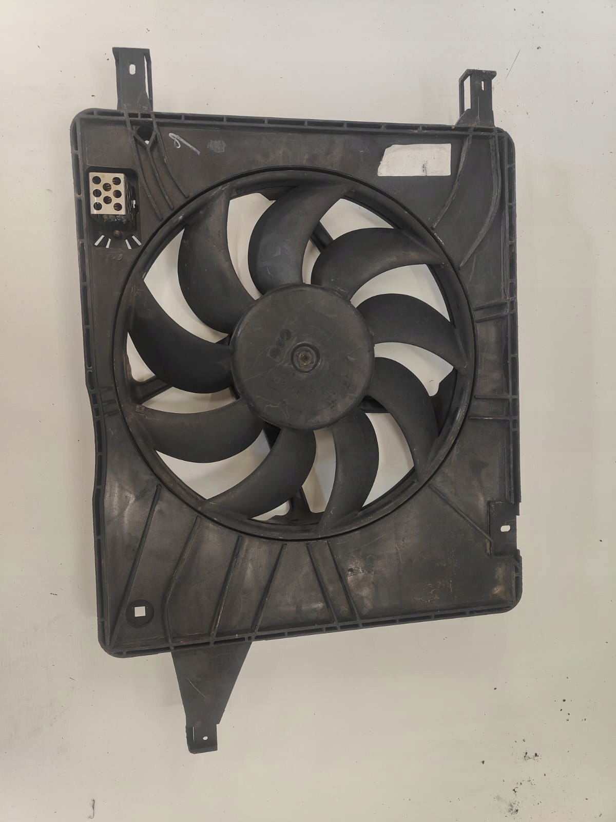 Nissan QASHQAI j10 1.5 diesel VENTILATOR CHLADICA