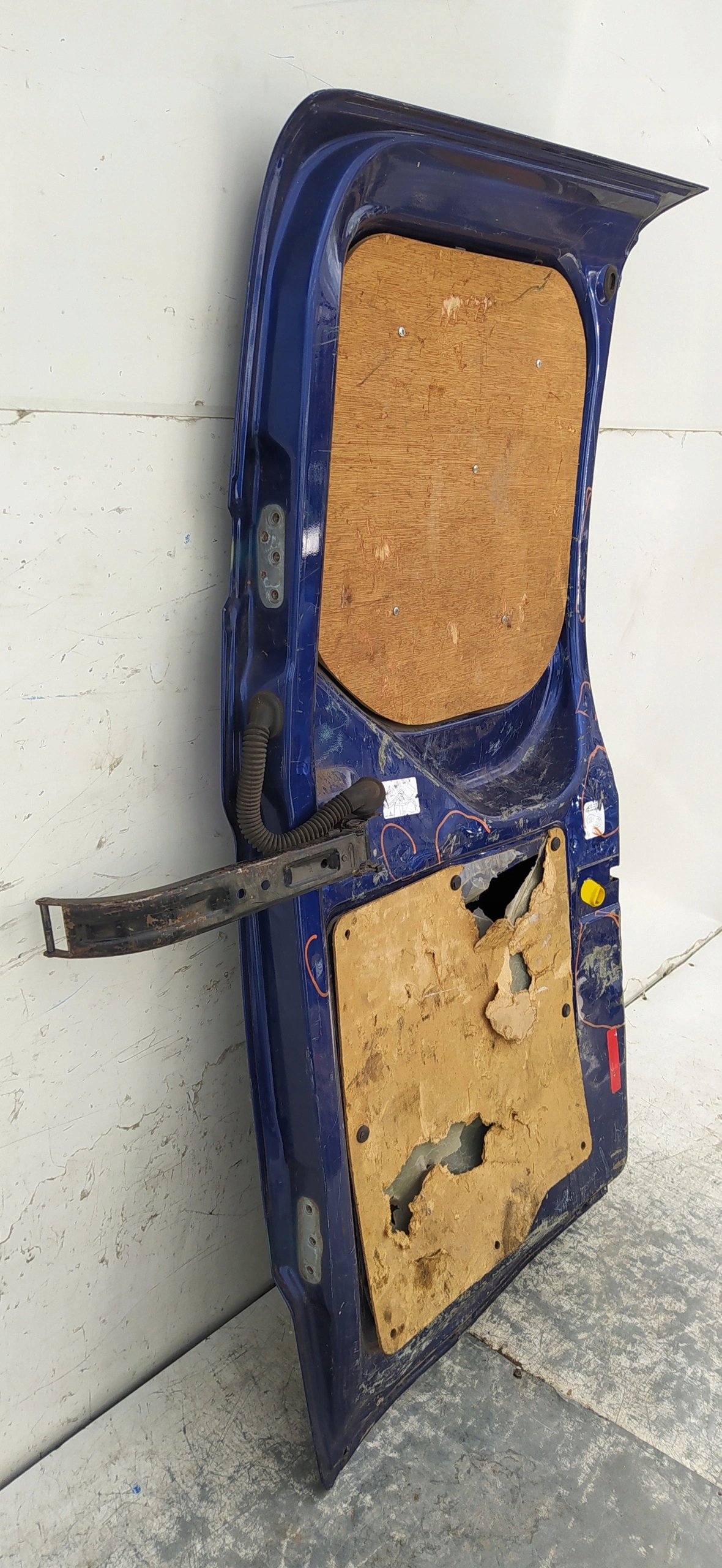 FORD TRANSIT CUSTOM PRAVÉ ZADNÉ KRÍDLOVÉ DVERE