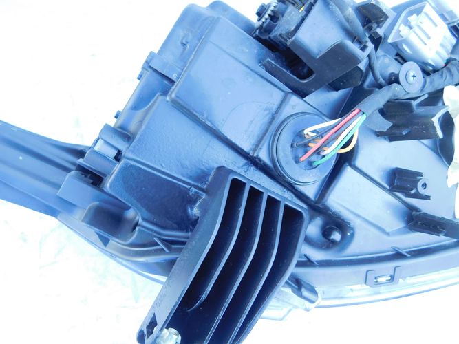 MITSUBISHI OUTLANDER FULL LED LIFT LAVE PREDNE SVETLO
