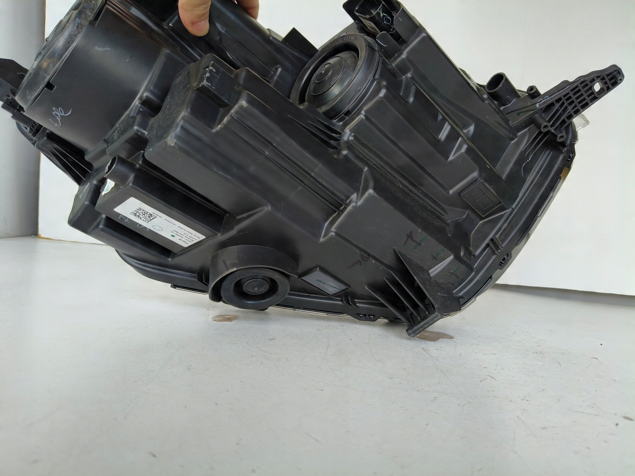 LAVE PREDNE SVETLO FORD ECOSPORT 17- LIFT