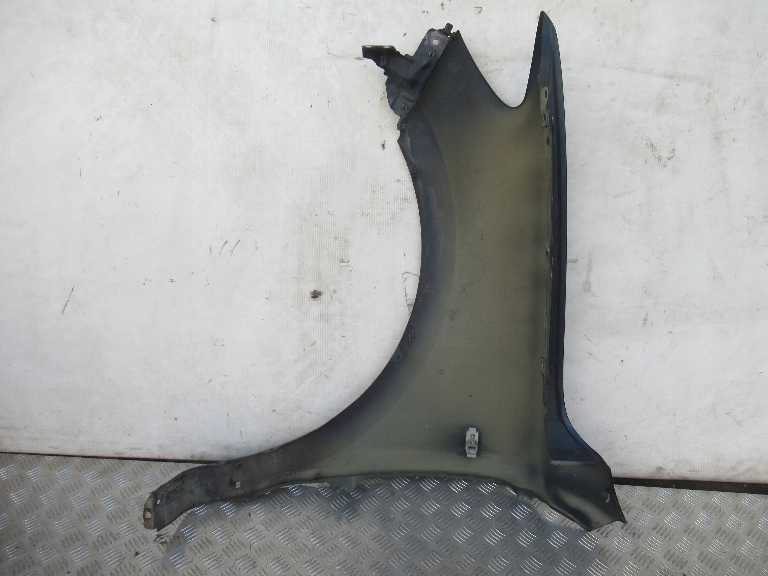 BLATNIK PREDNÝ PRAVY HYUNDAI SANTA FE 06-