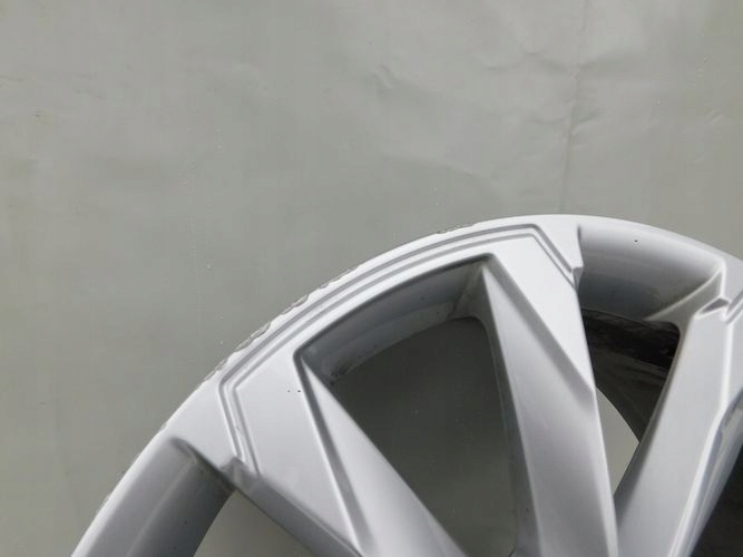 AUDI A6 C8 8,5Jx20 ET37 HLINÍKOVÝ DISK