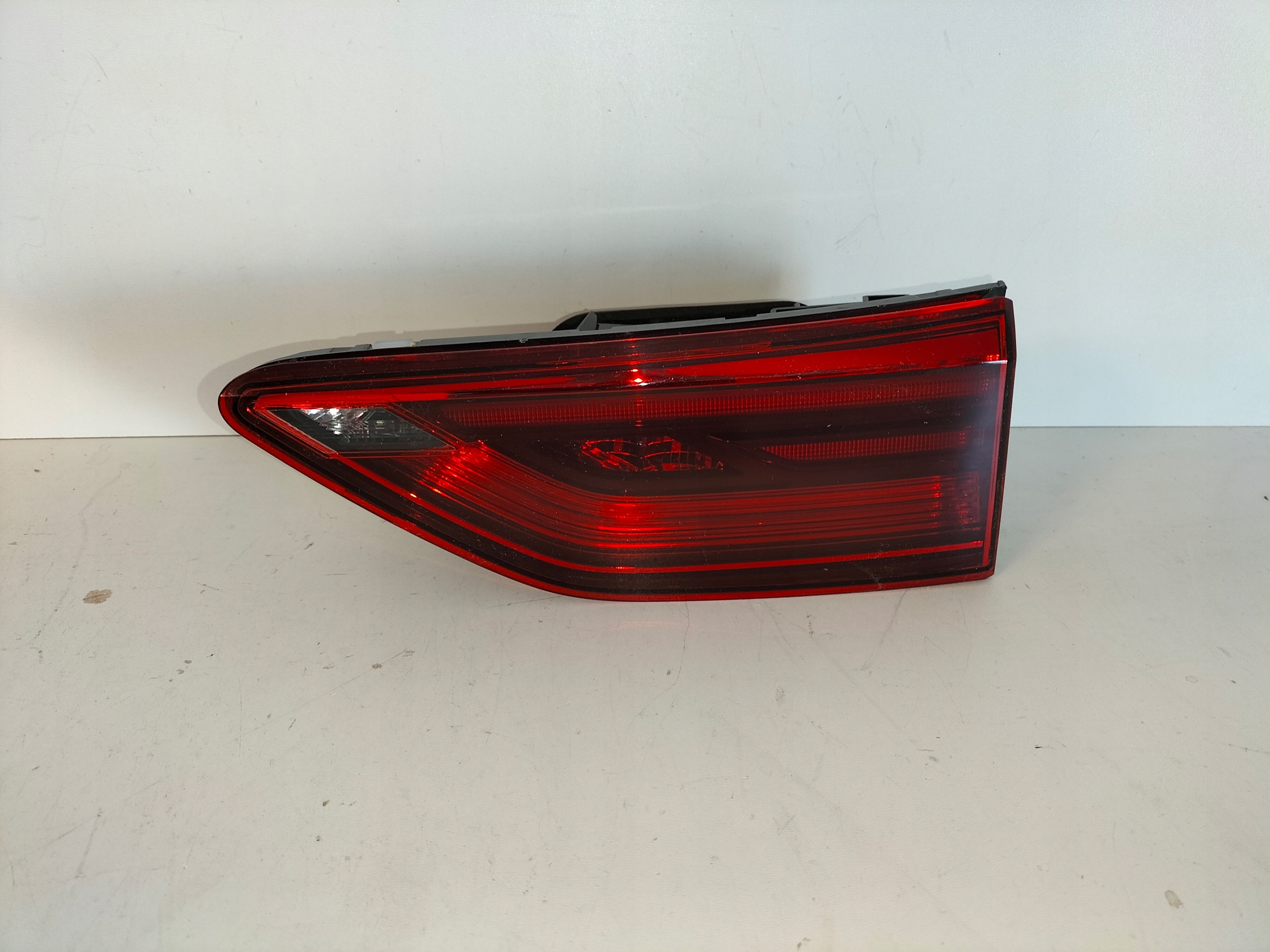 PRAVE ZADNE SVETLO VW GOLF 8 VIII 20- HB LED