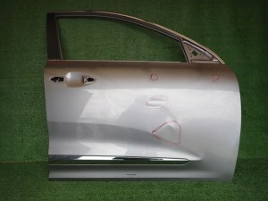 KIA NIRO 16- PRAVE PREDNE DVERE KIA NIRO 16- PRAVE PREDNE DVERE