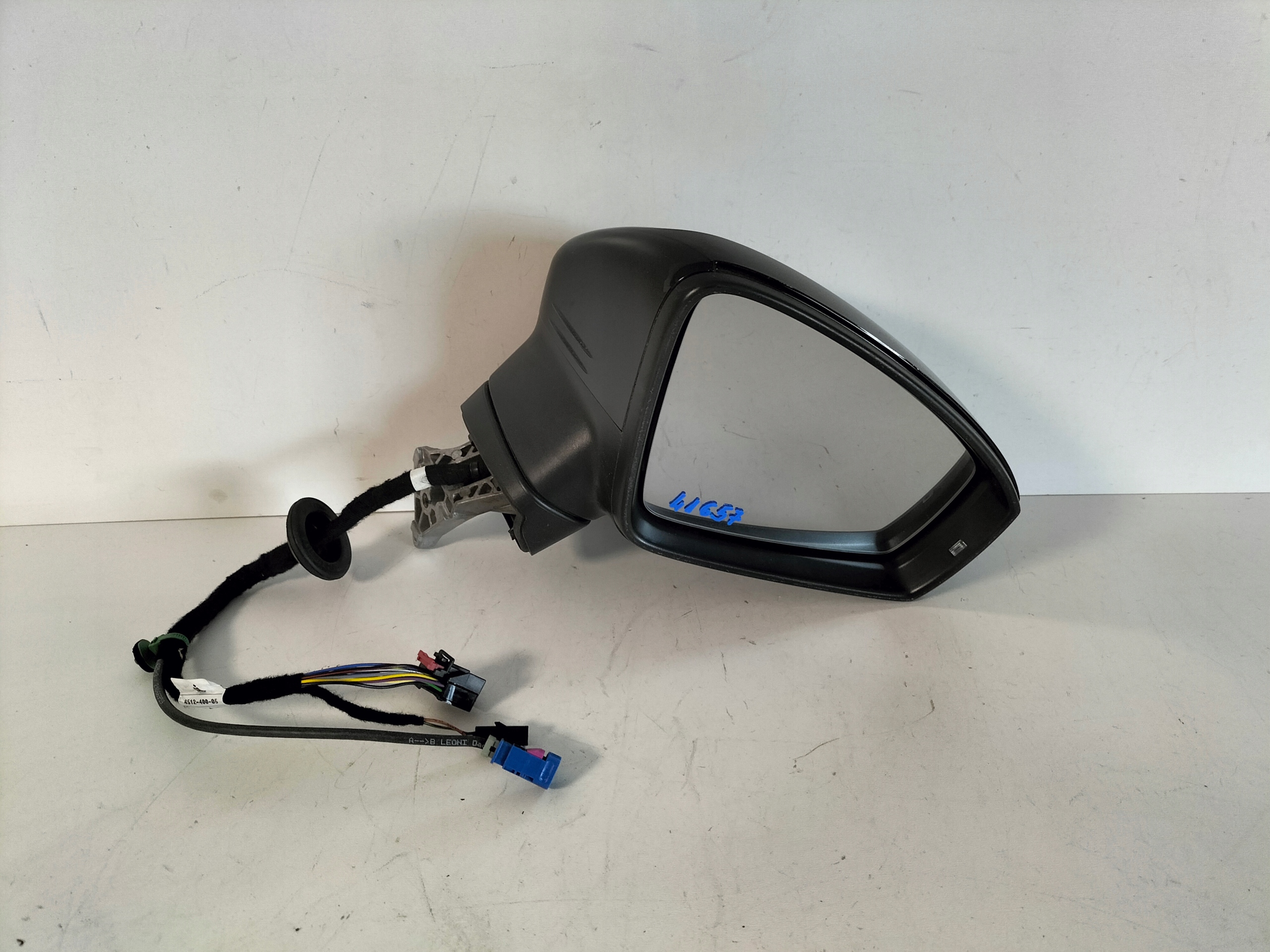 PRAVE ZRKADLO ELEKTRICKÉ VW TIGUAN II 16-