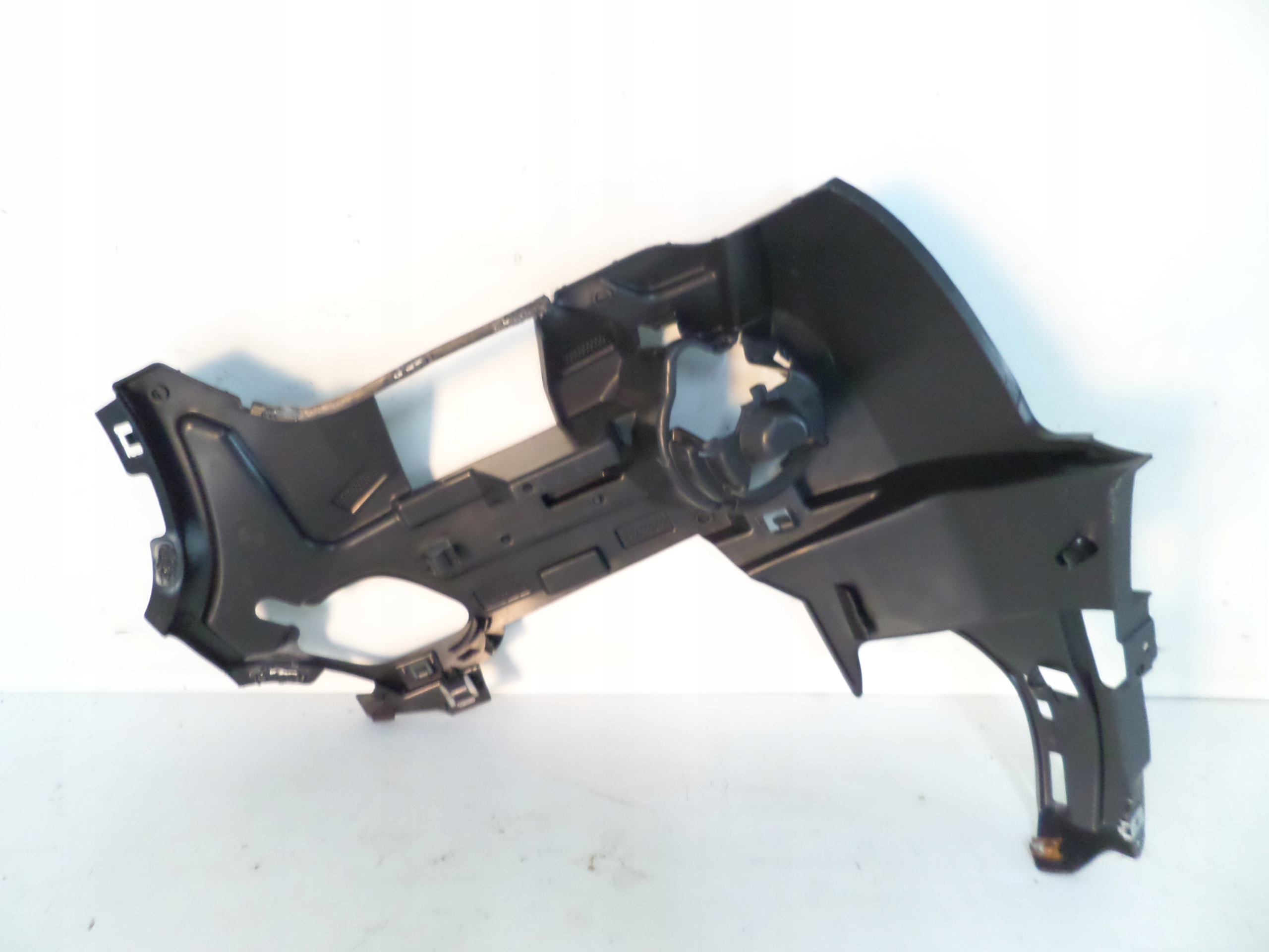 PRAVY PREDNY DRZIAK BMW X1 F48 15-
