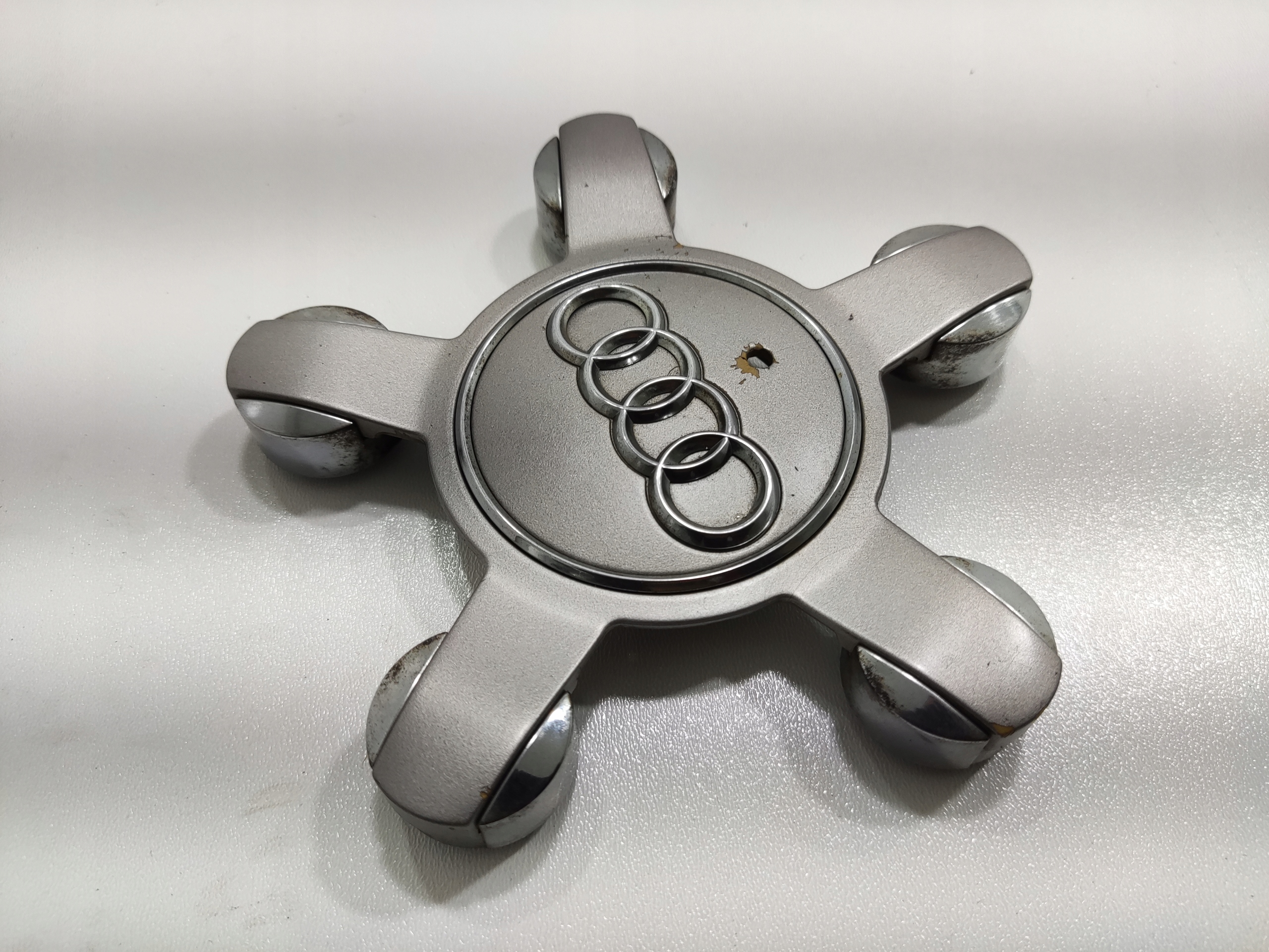 ORIGINALNY PUKLICA HLINIKOVEHO DISKU AUDI Q5 I 8R 8R0601165 2008-16