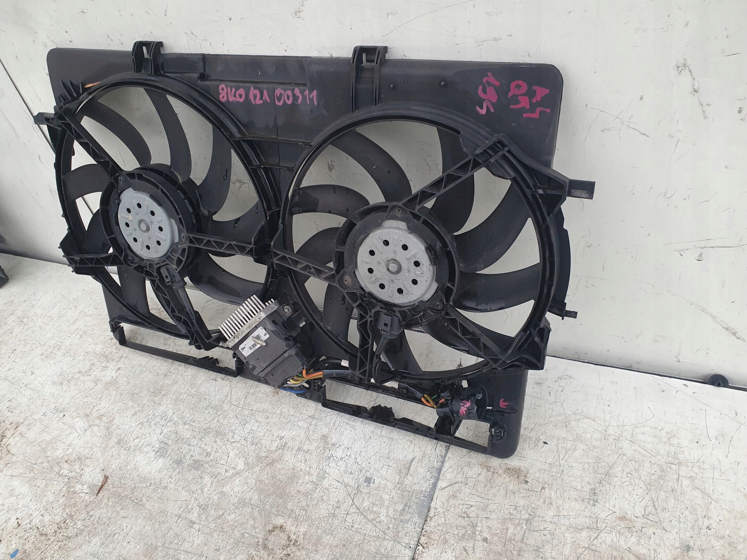 AUDI A4 B8 VENTILATOR 2.0 TDI 8k0121003M