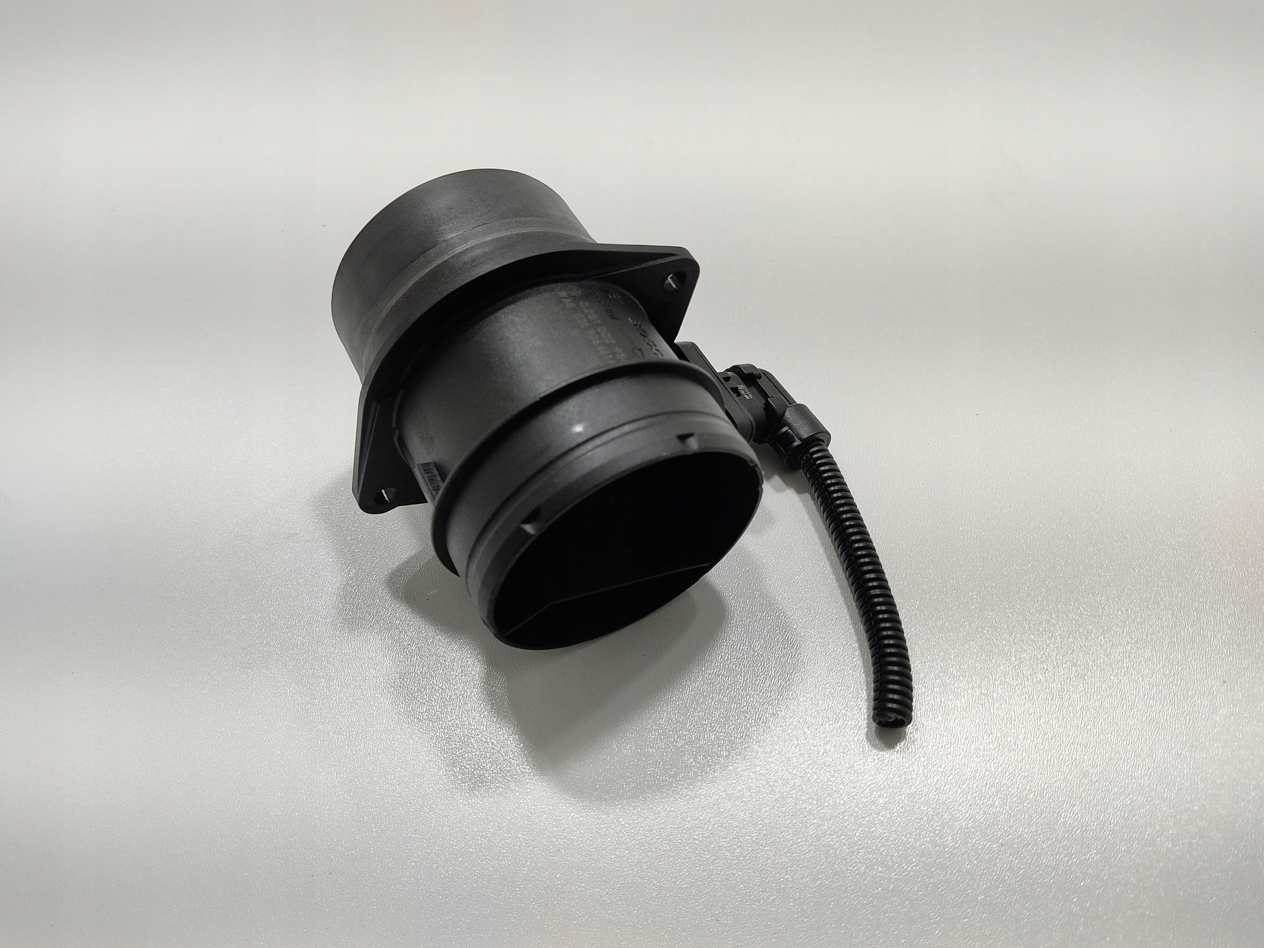 VAHA VZDUCHU AUDI TT 8J 2.0 TDI 03L906461A 0281002956 2006-2014