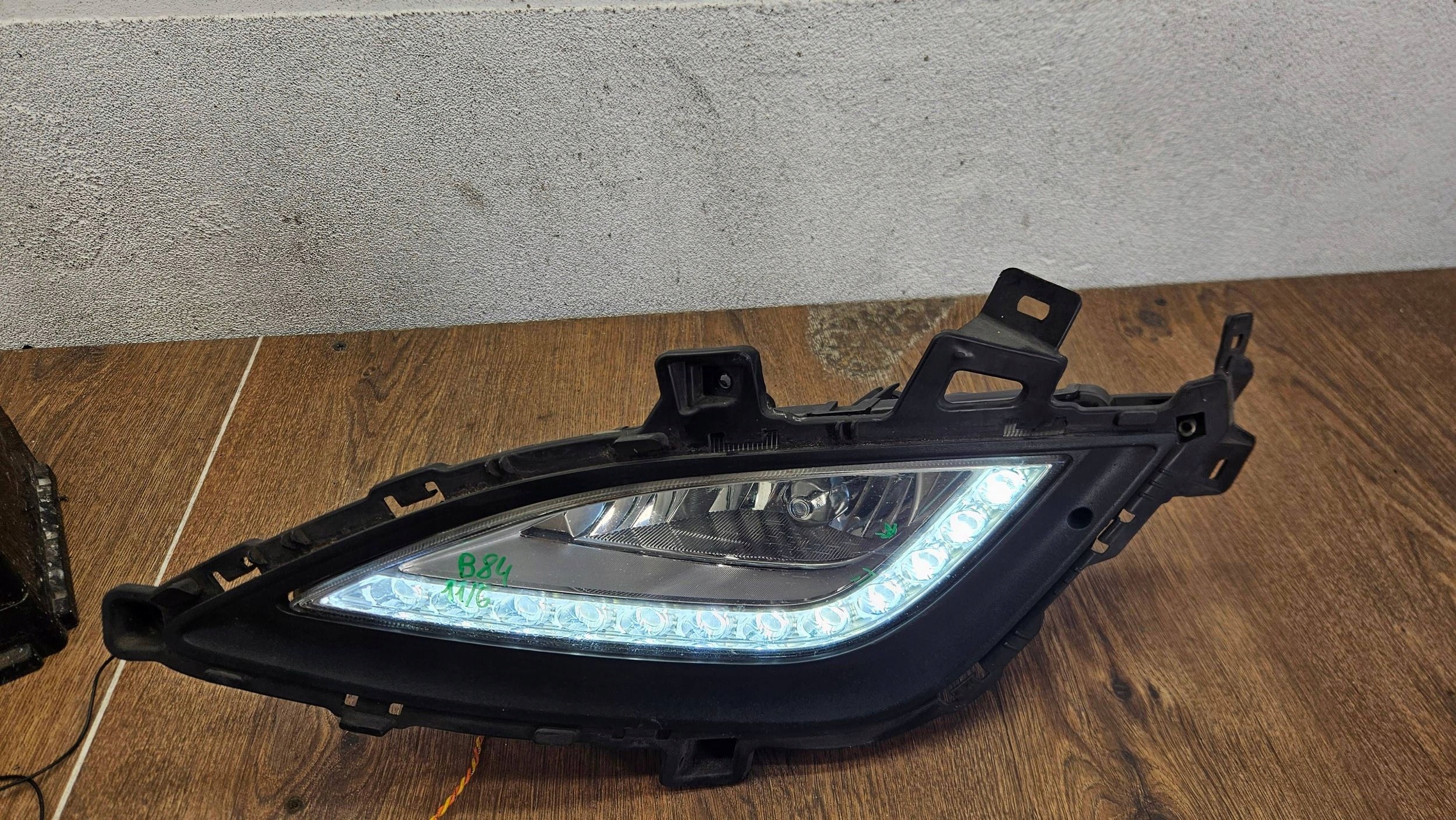 Hyundai i30 II 92201-a6 LAVE PREDNE HMLOVE SVETLO DRL