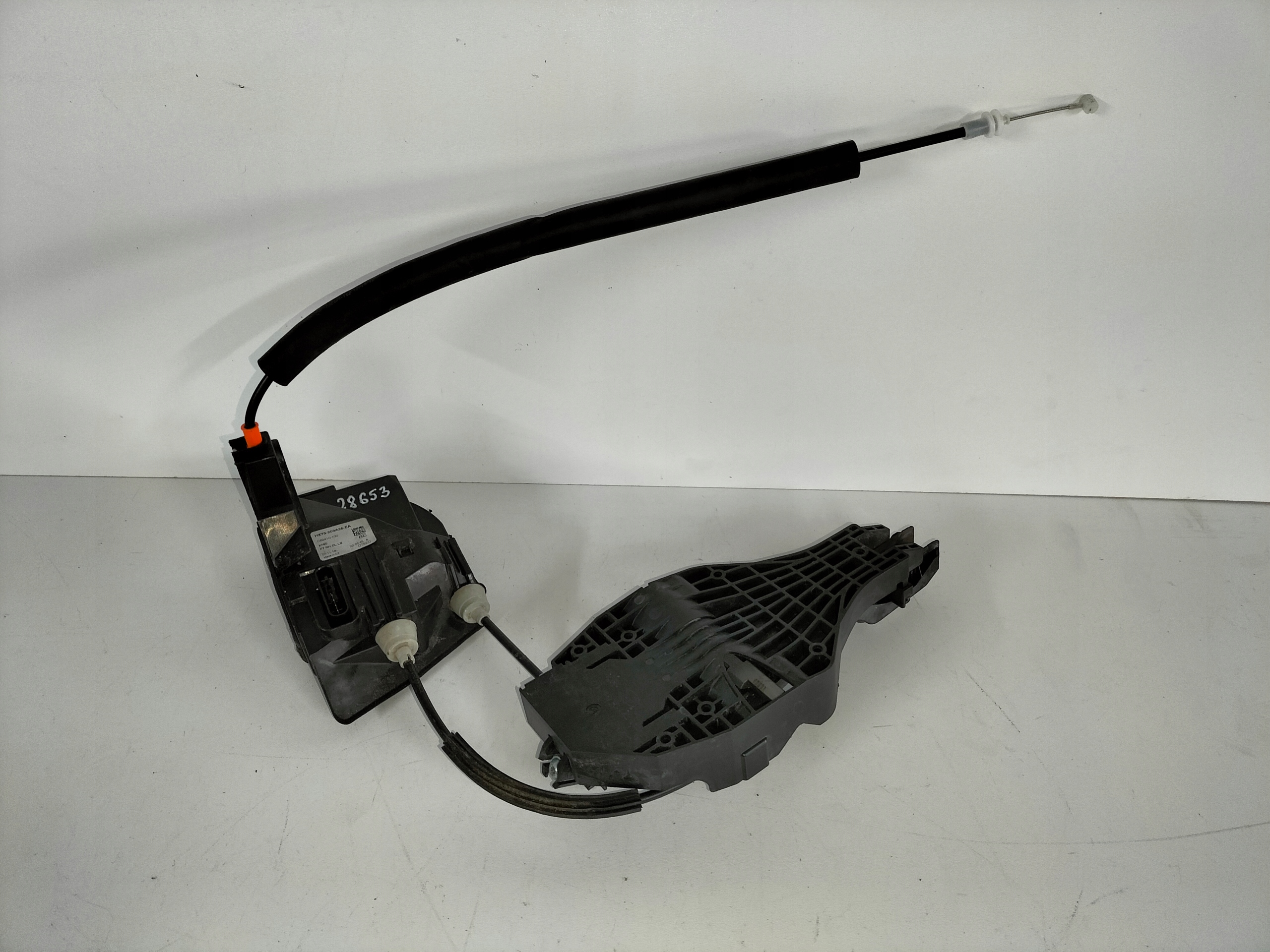 ZAMOK PRAVYCH PREDNYCH DVERI JAGUAR XE X760 15-