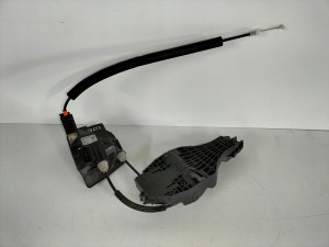 ZAMOK PRAVYCH PREDNYCH DVERI JAGUAR XE X760 15- ZAMOK PRAVYCH PREDNYCH DVERI JAGUAR XE X760 15-