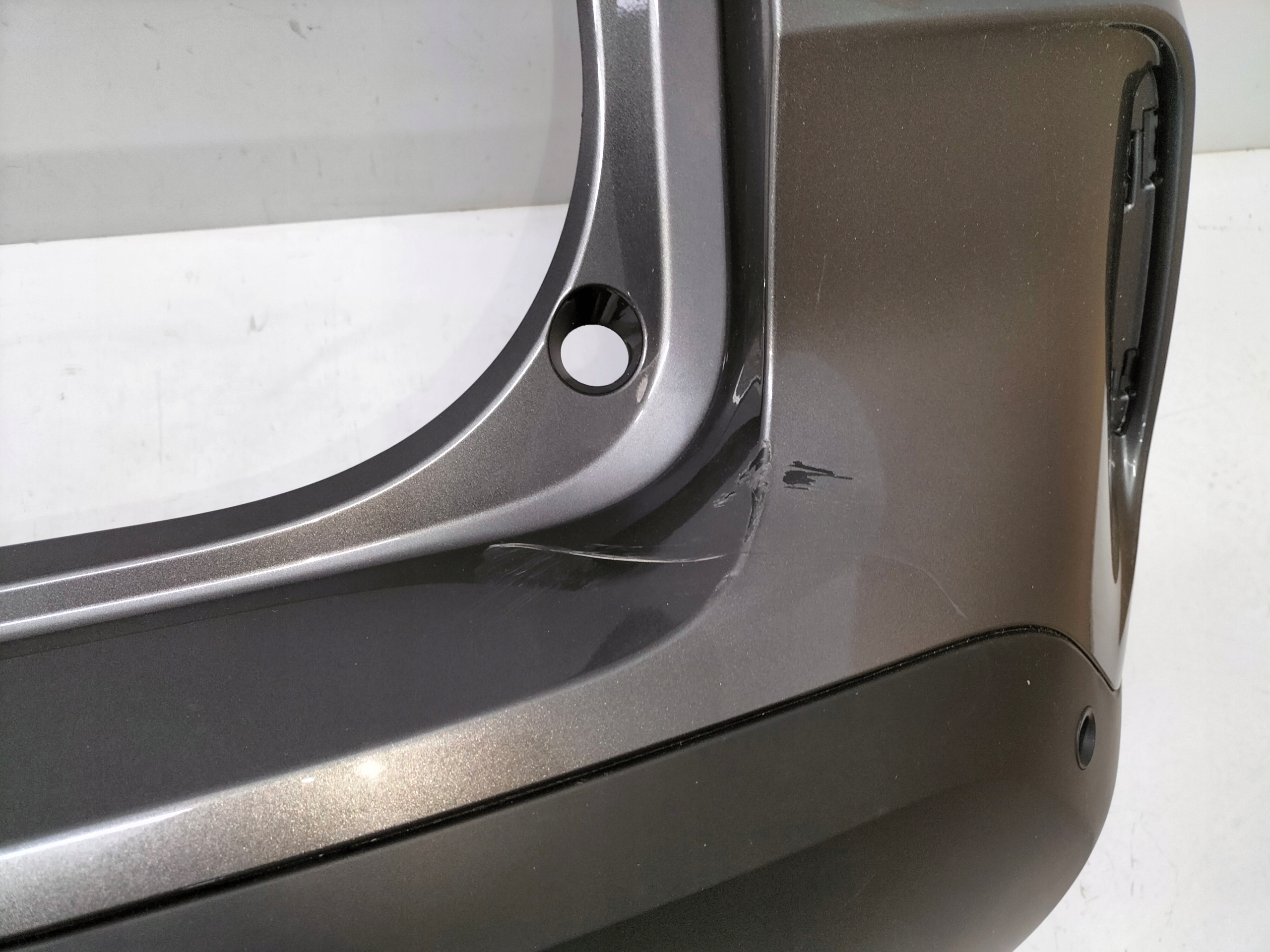 ZADNÝ NÁRAZNÍK CITROEN C4 III 20-