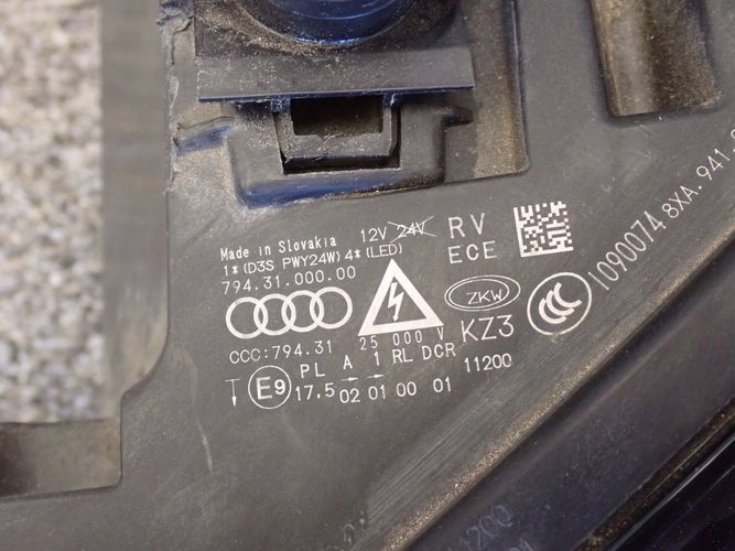 AUDI A1 BI XENON LIFT 14- LAVE PREDNE SVETLO