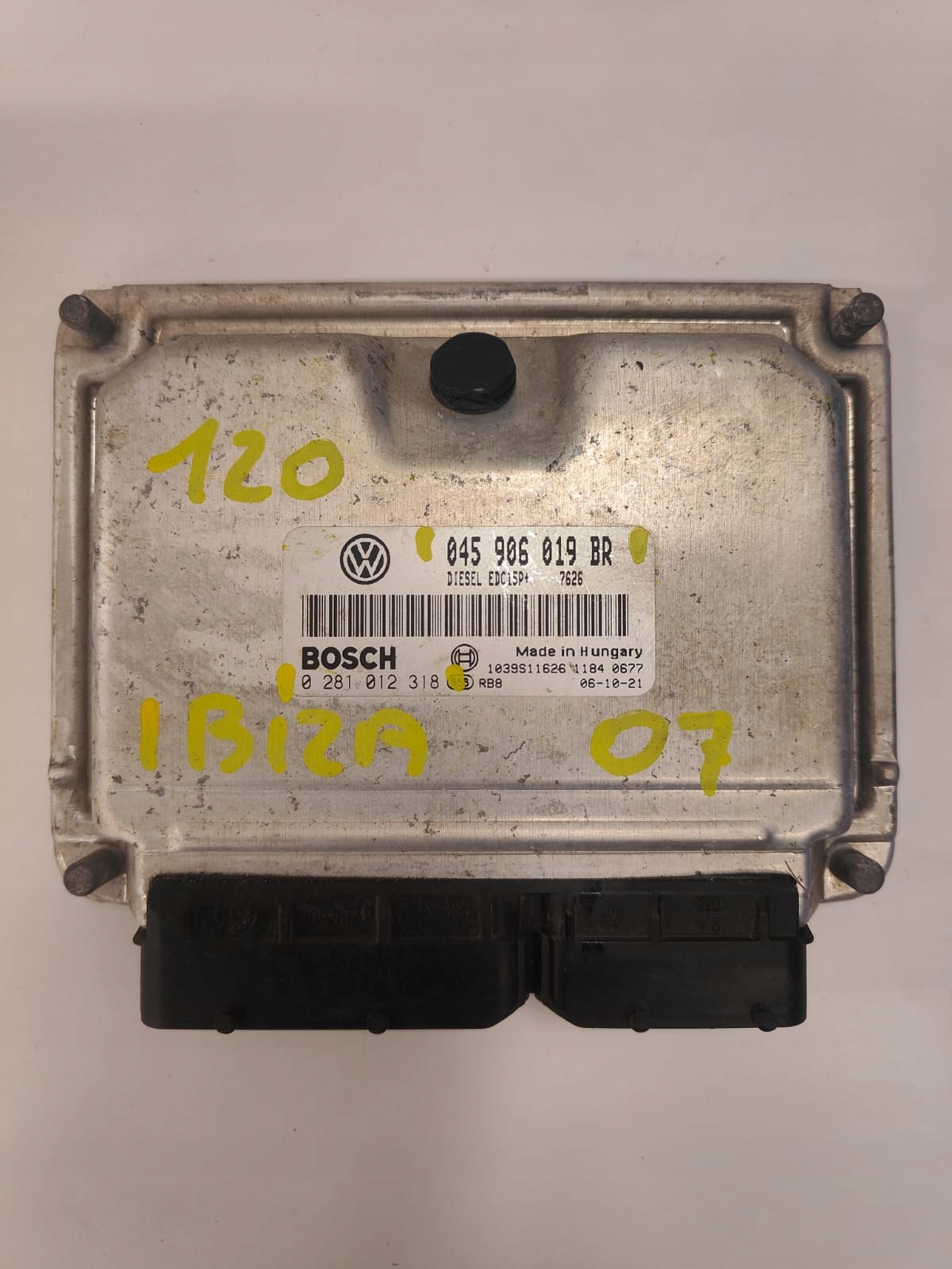 Seat ibiza 045906019BR 0281012318 RIADIACA JEDNOTKA MOTORA