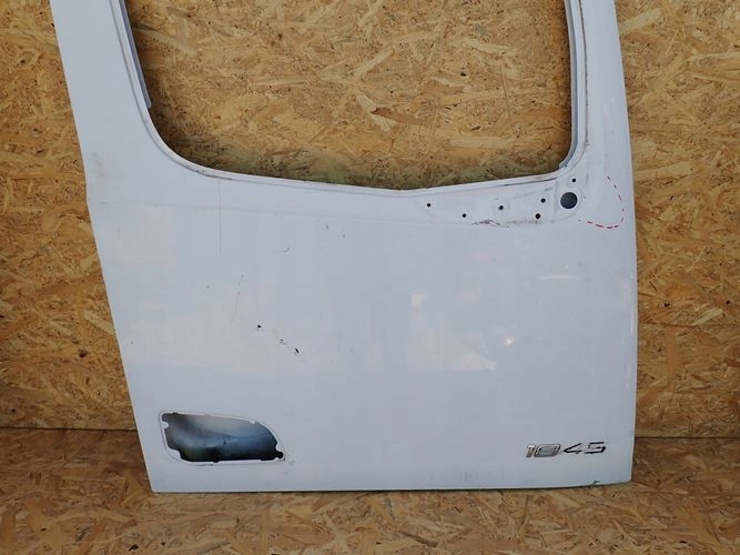 MERCEDES ACTROS MP4 PRAVE PREDNE DVERE