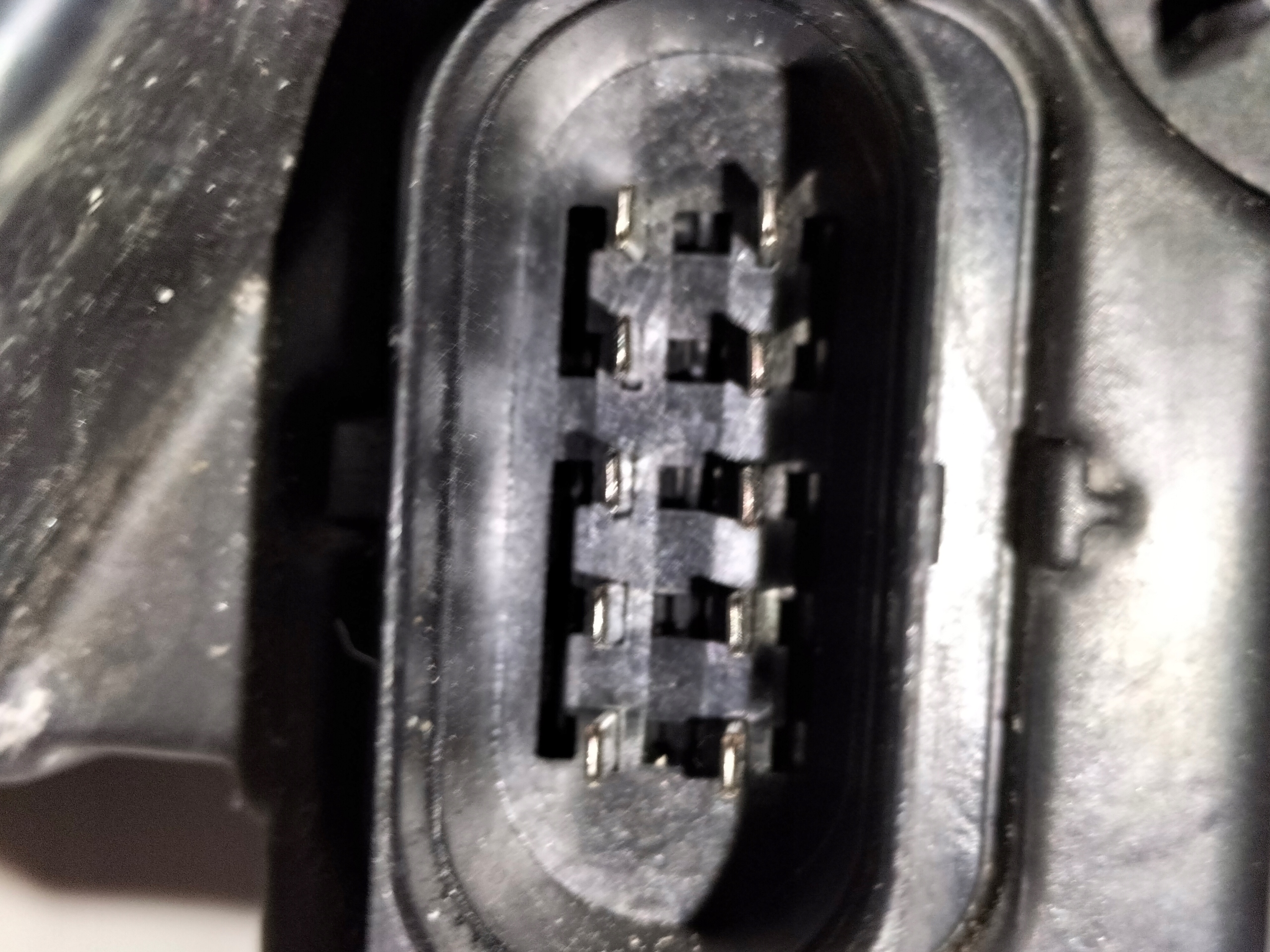 LAVE PREDNE SVETLO SKODA RAPID 12-17