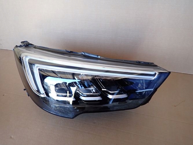OPEL CROSSLAND X FULL LED PRAVE PREDNE SVETLO 39153432