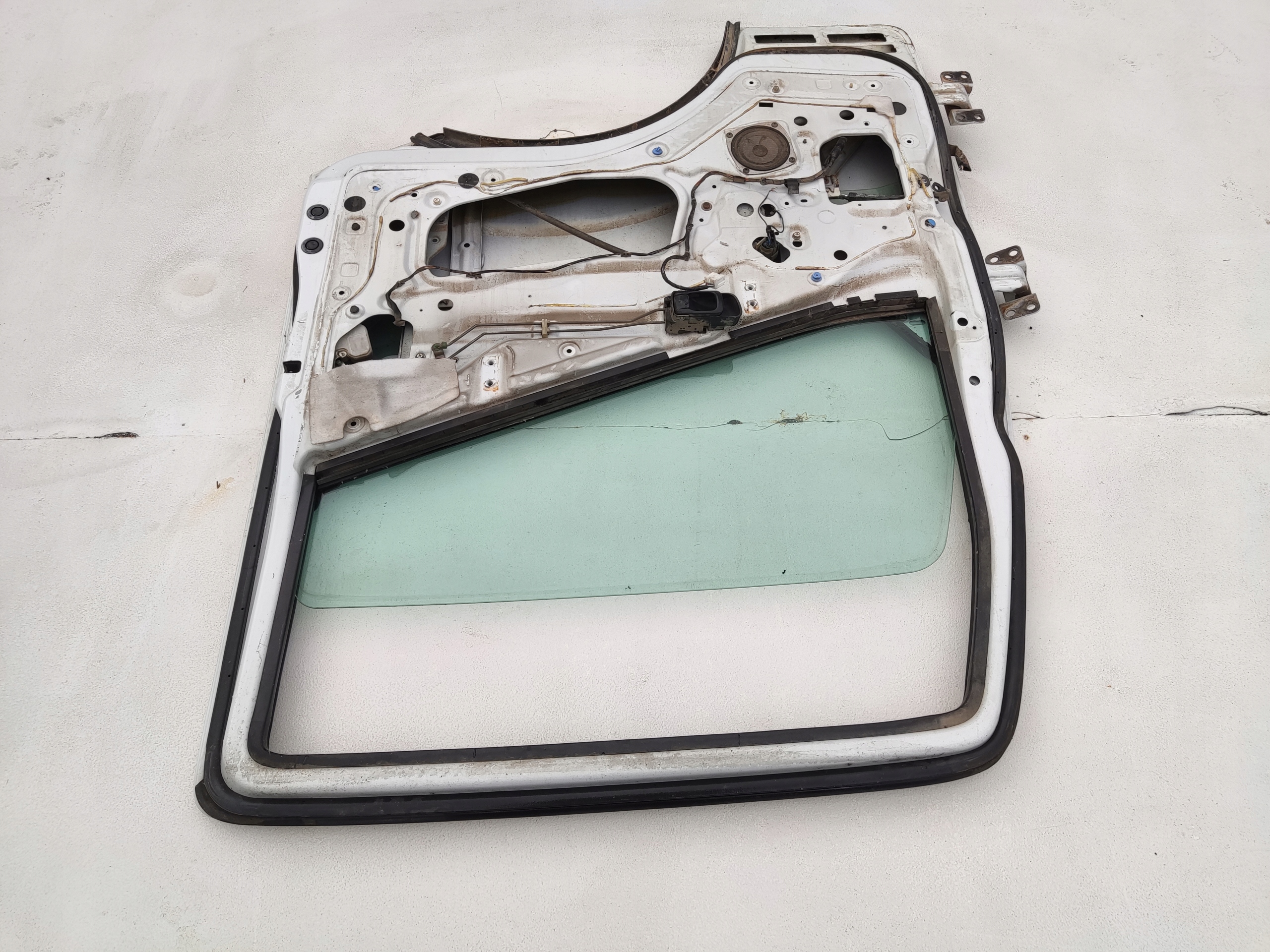 PRAVE PREDNE DVERE RENAULT MAXITY NISSAN CABSTAR 2007-2014
